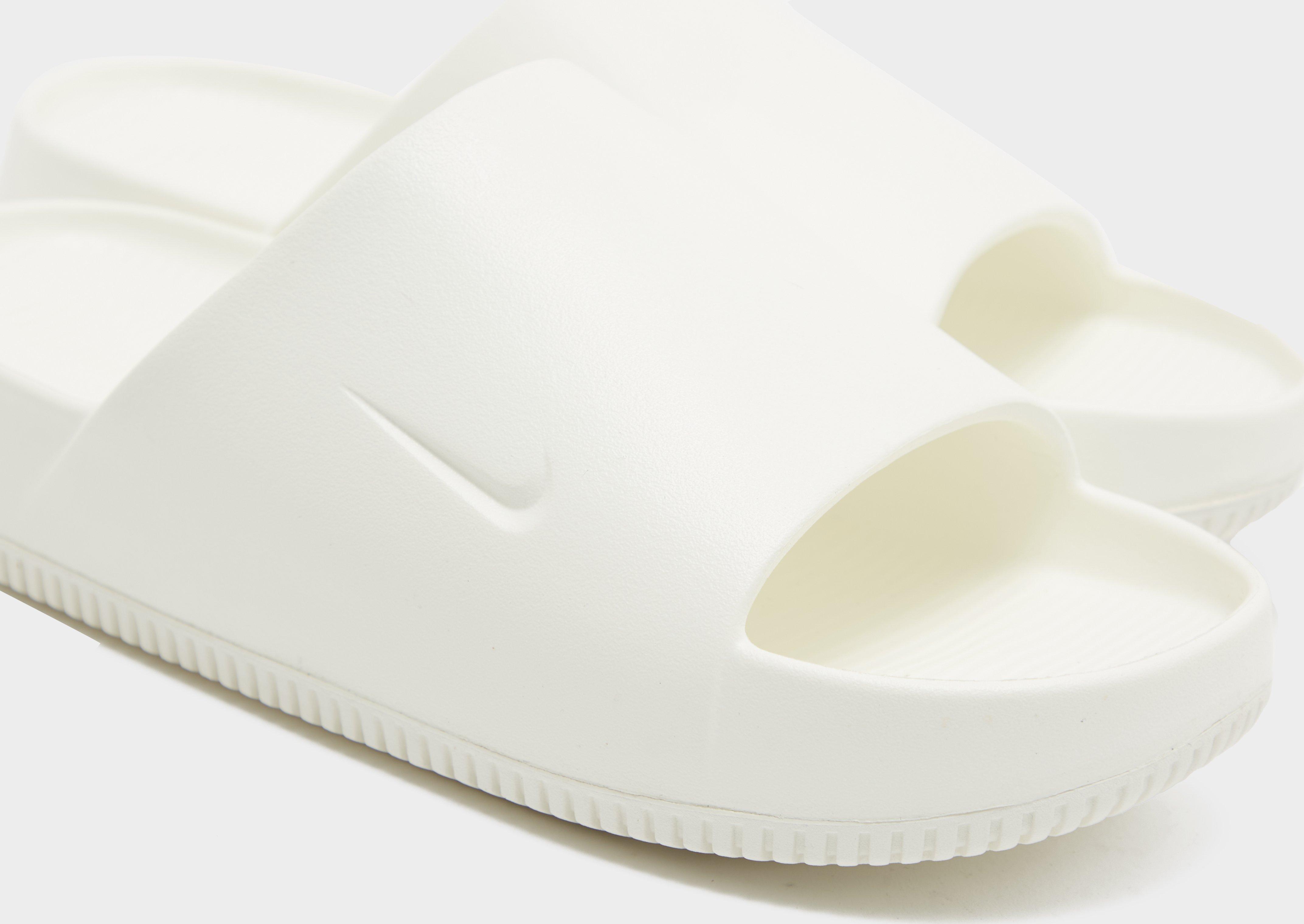 Nike Calm Slides