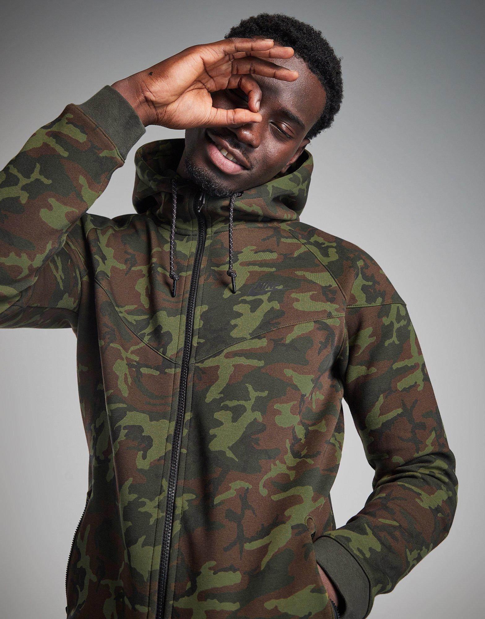 Nike tech 2025 fleece camo hoodie