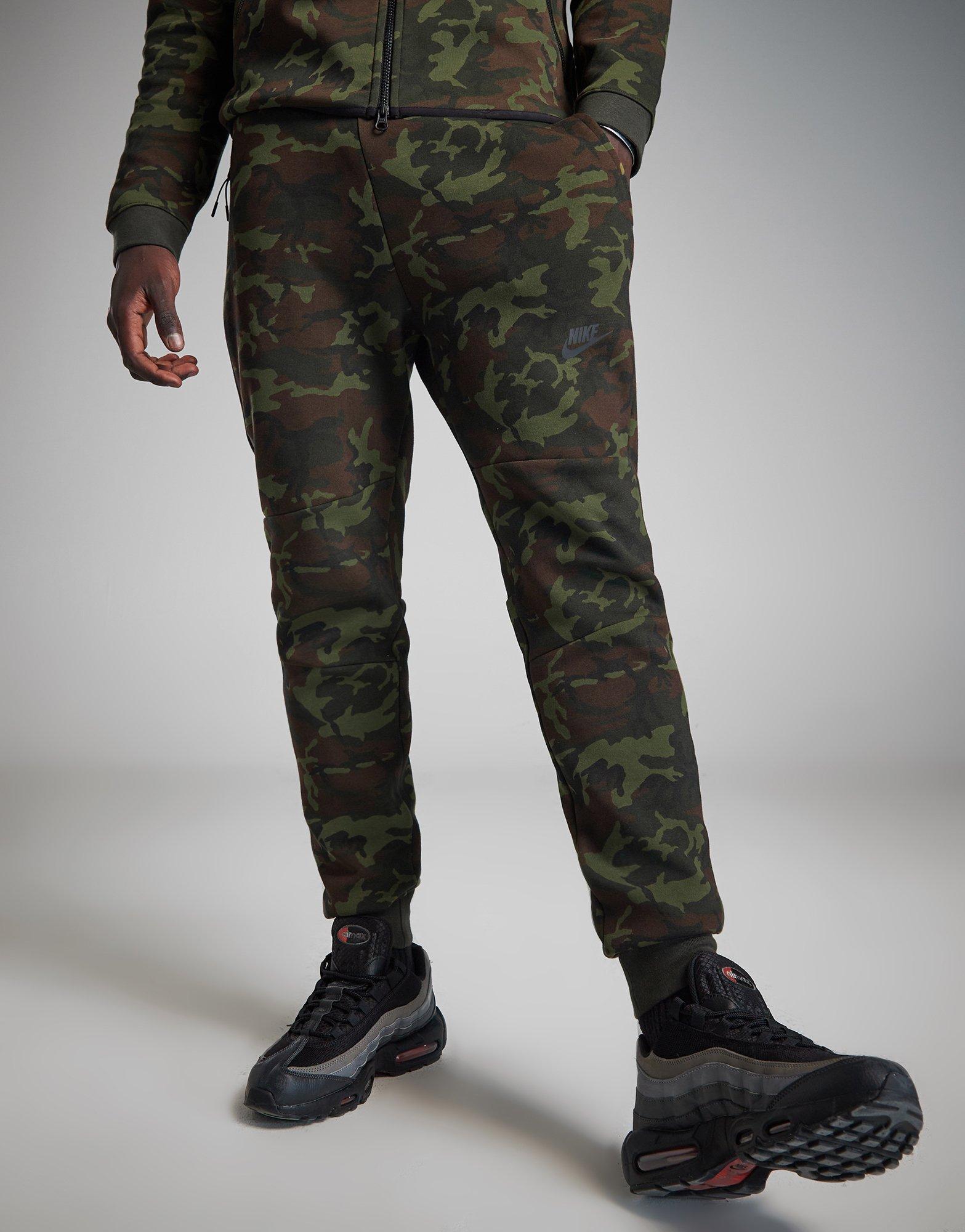 Nike camo futura fleece track outlet pants