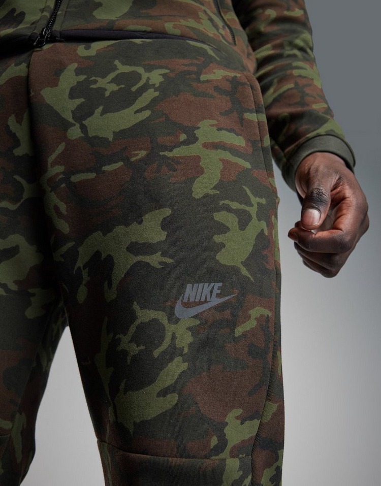 Green Nike Tech Fleece Joggers | JD Sports UK