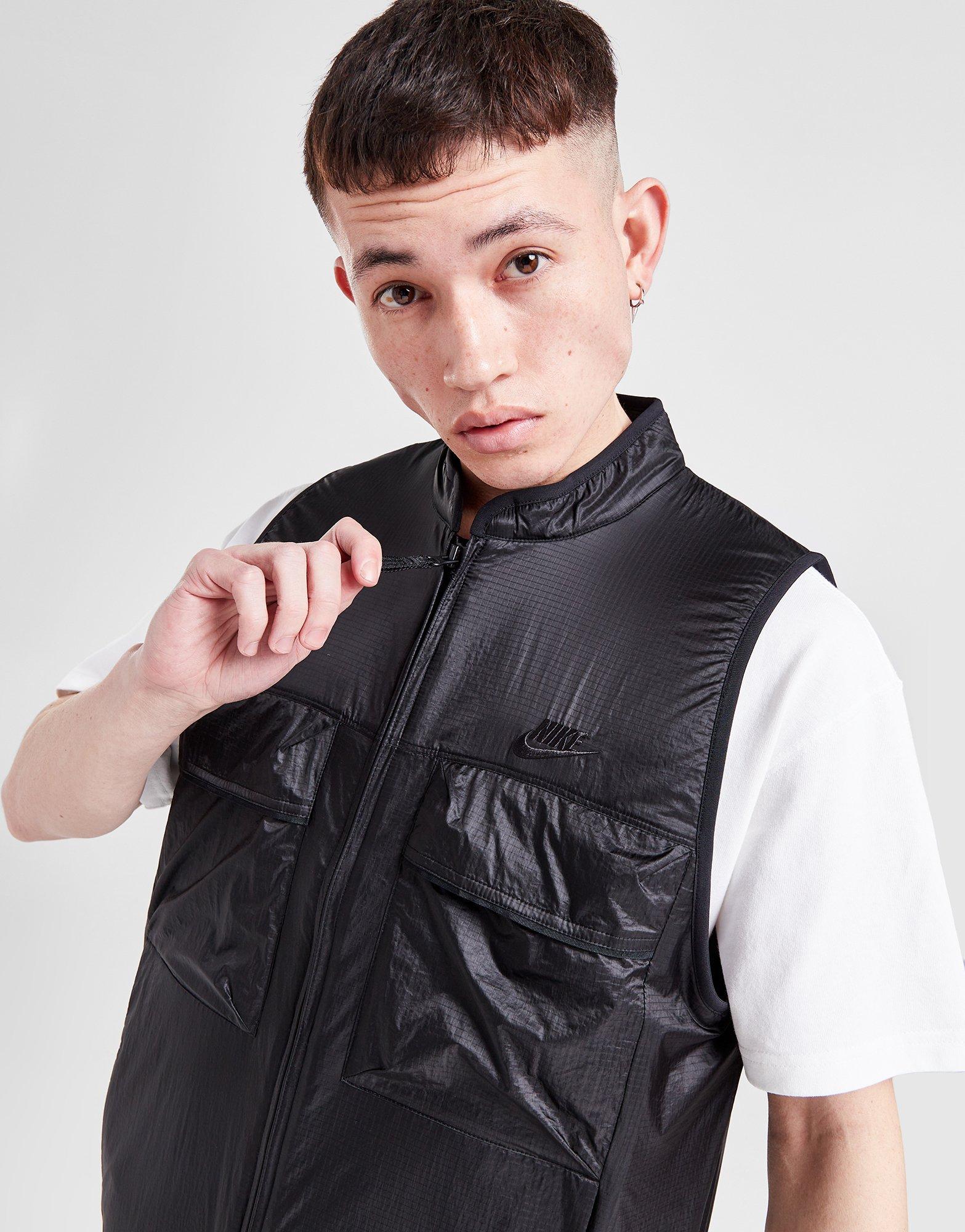 Nike Tech Utility Vest in Nero JD Sports