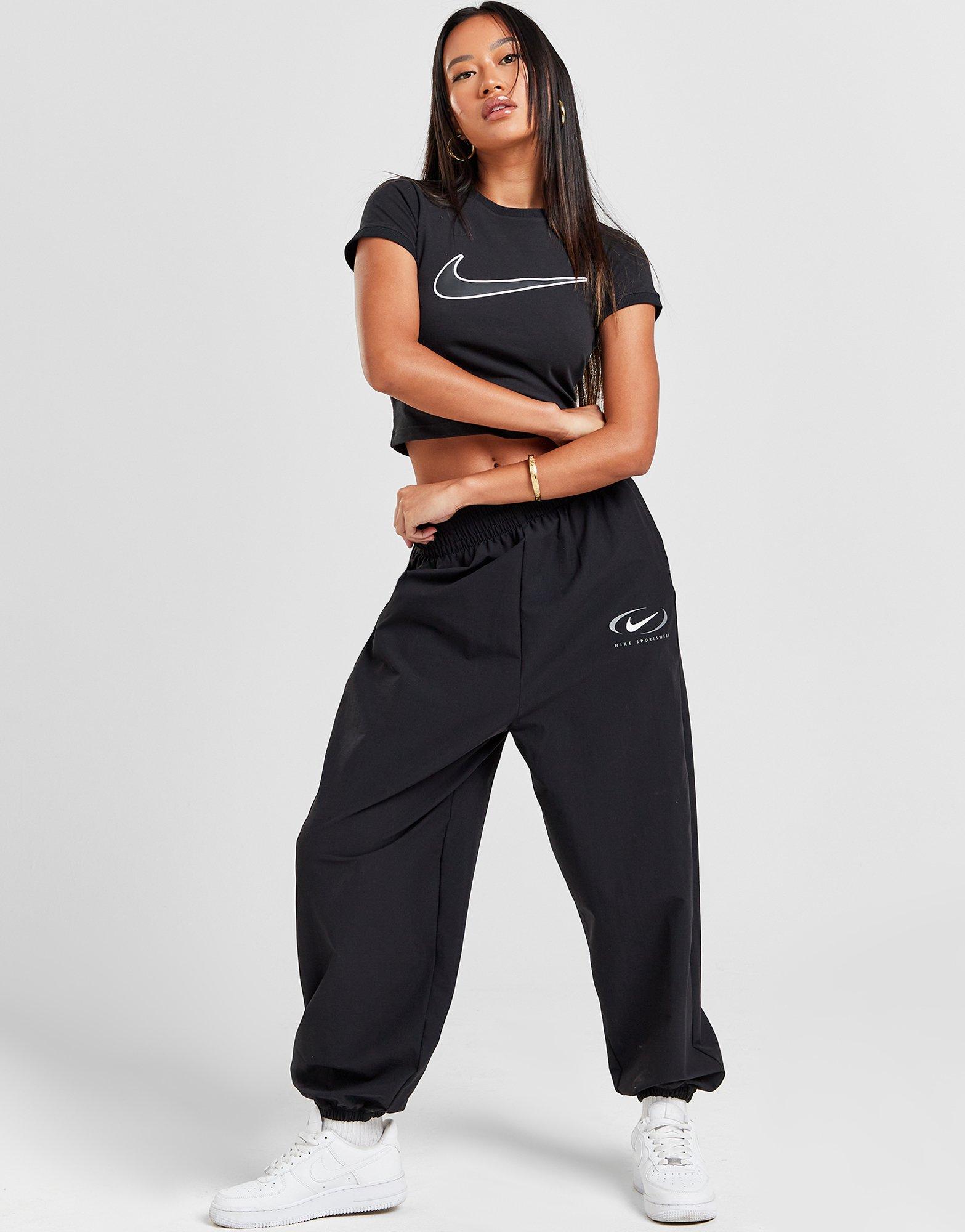 Nike Women Medium Drawstring Slim Fit Sweat Pants Stretch Black M :  : Clothing, Shoes & Accessories