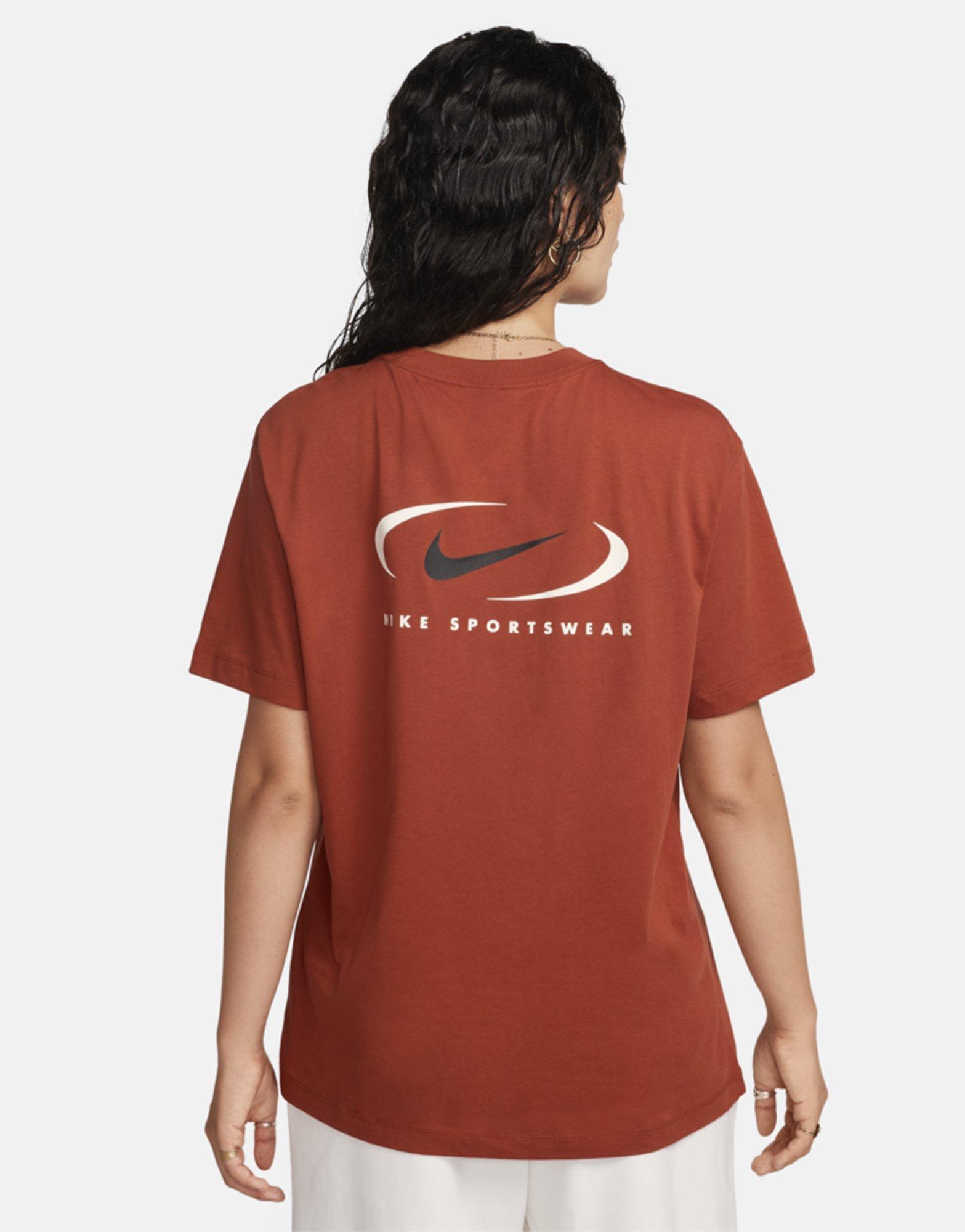 Nike Swoosh Boyfriend T-Shirt