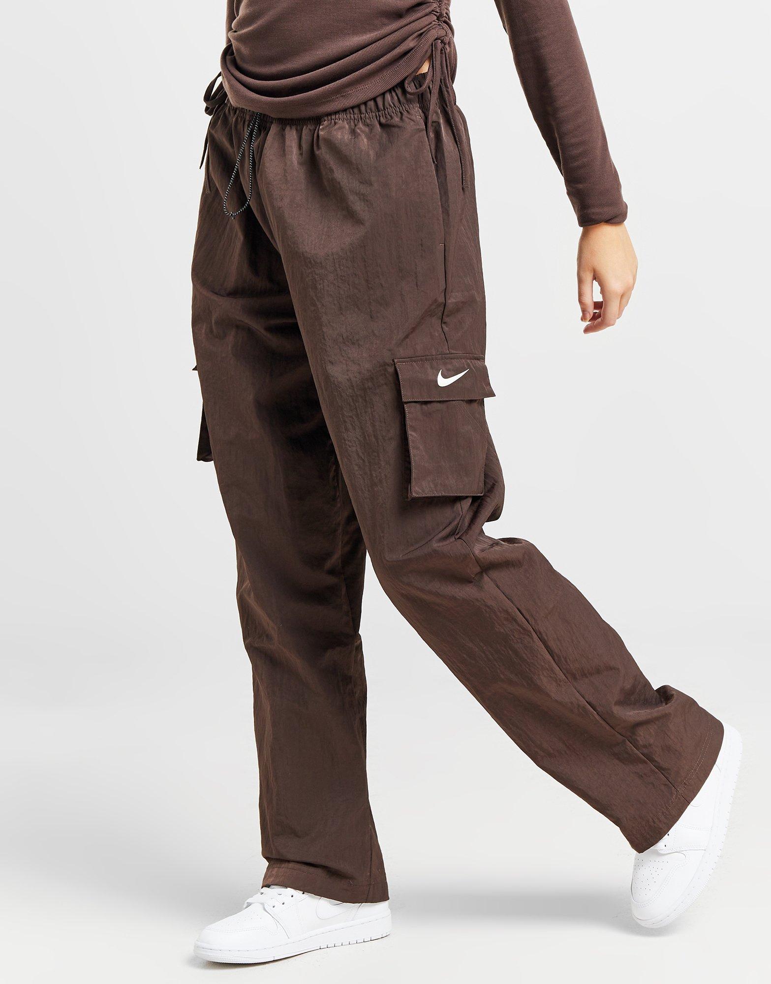 Nike Essential Woven Cargo Pants