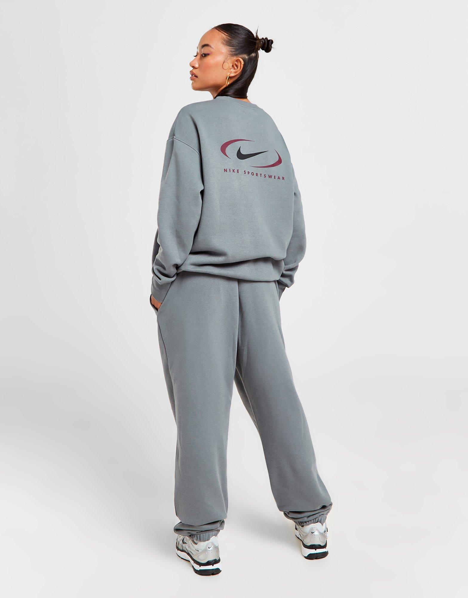 Nike Sportswear Swoosh Oversized Crew Sweatshirt