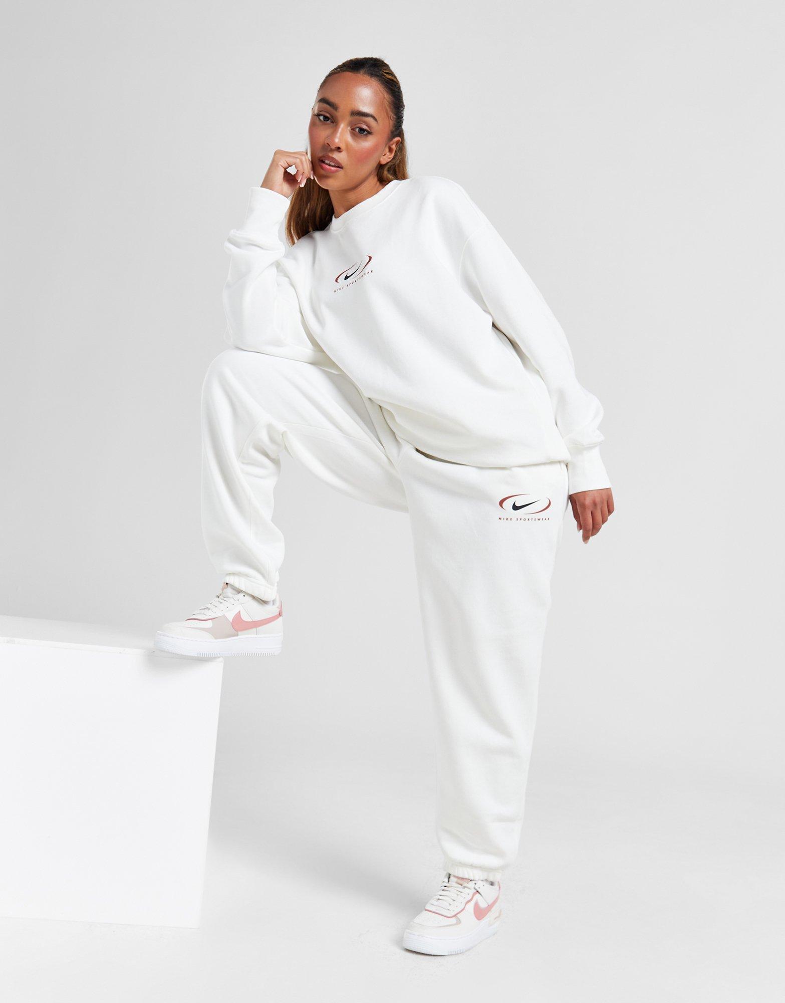 Nike swoosh oversized online joggers