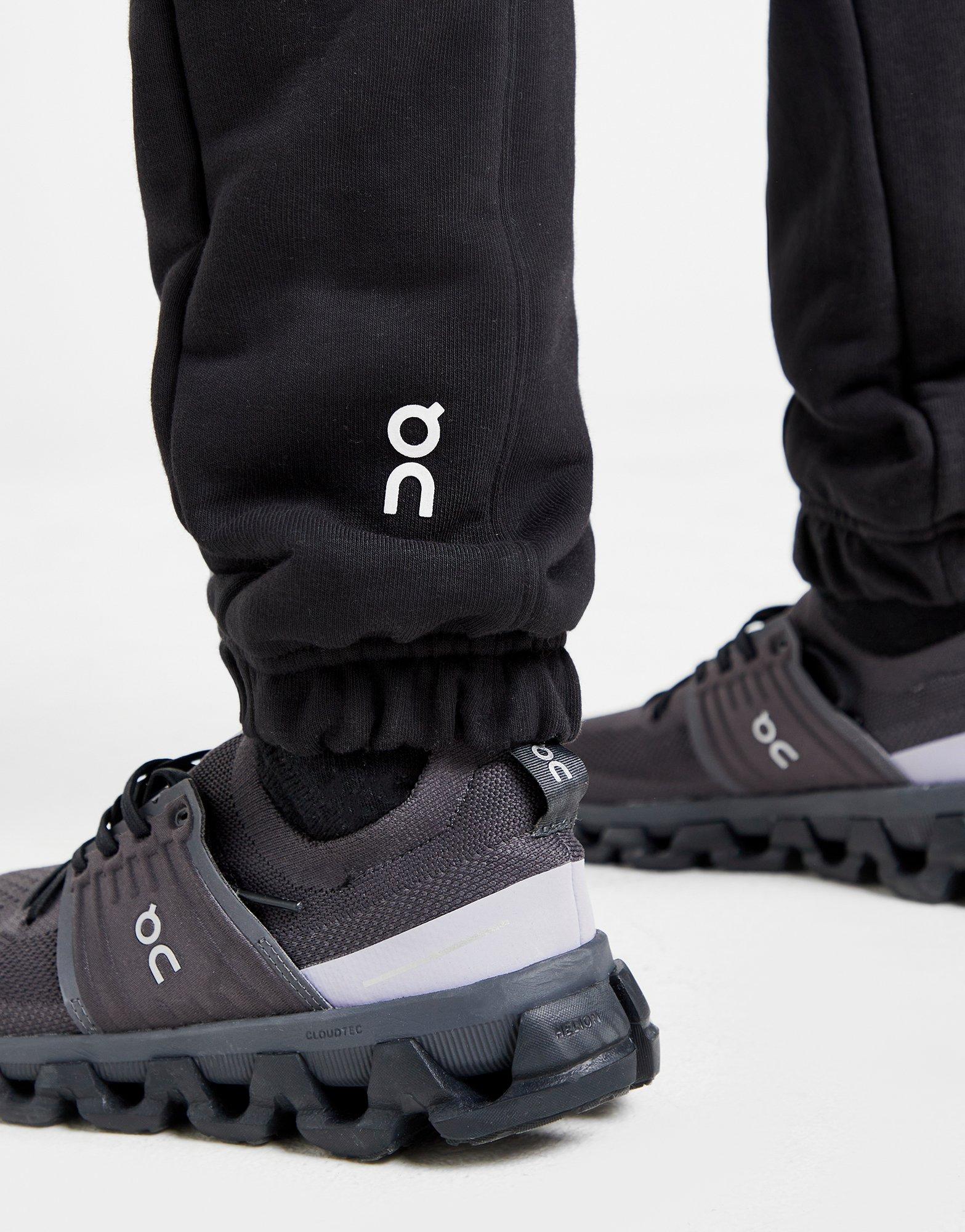 On Running Club Joggers