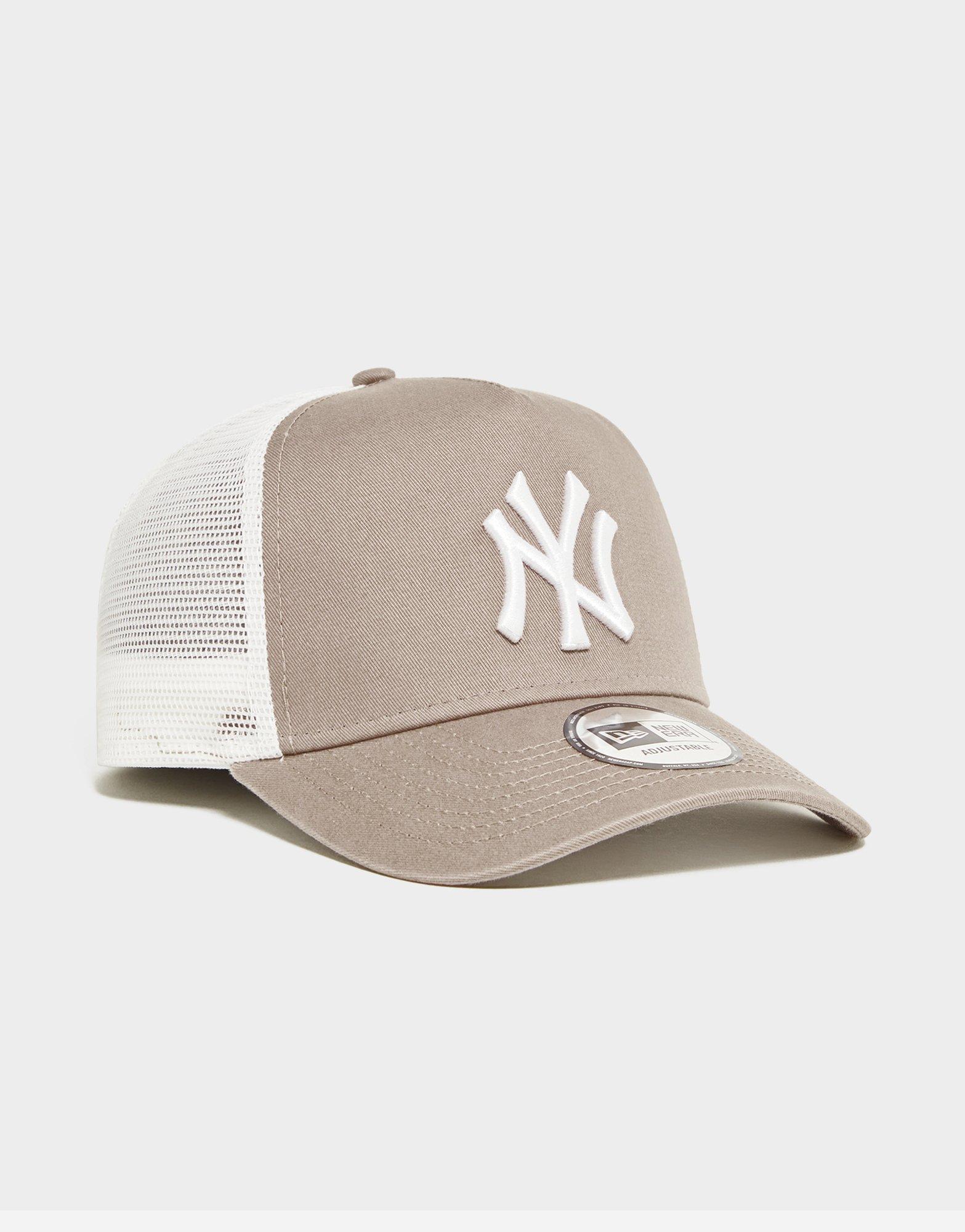 New Era MLB New York Yankees Snapback Trucker Cap