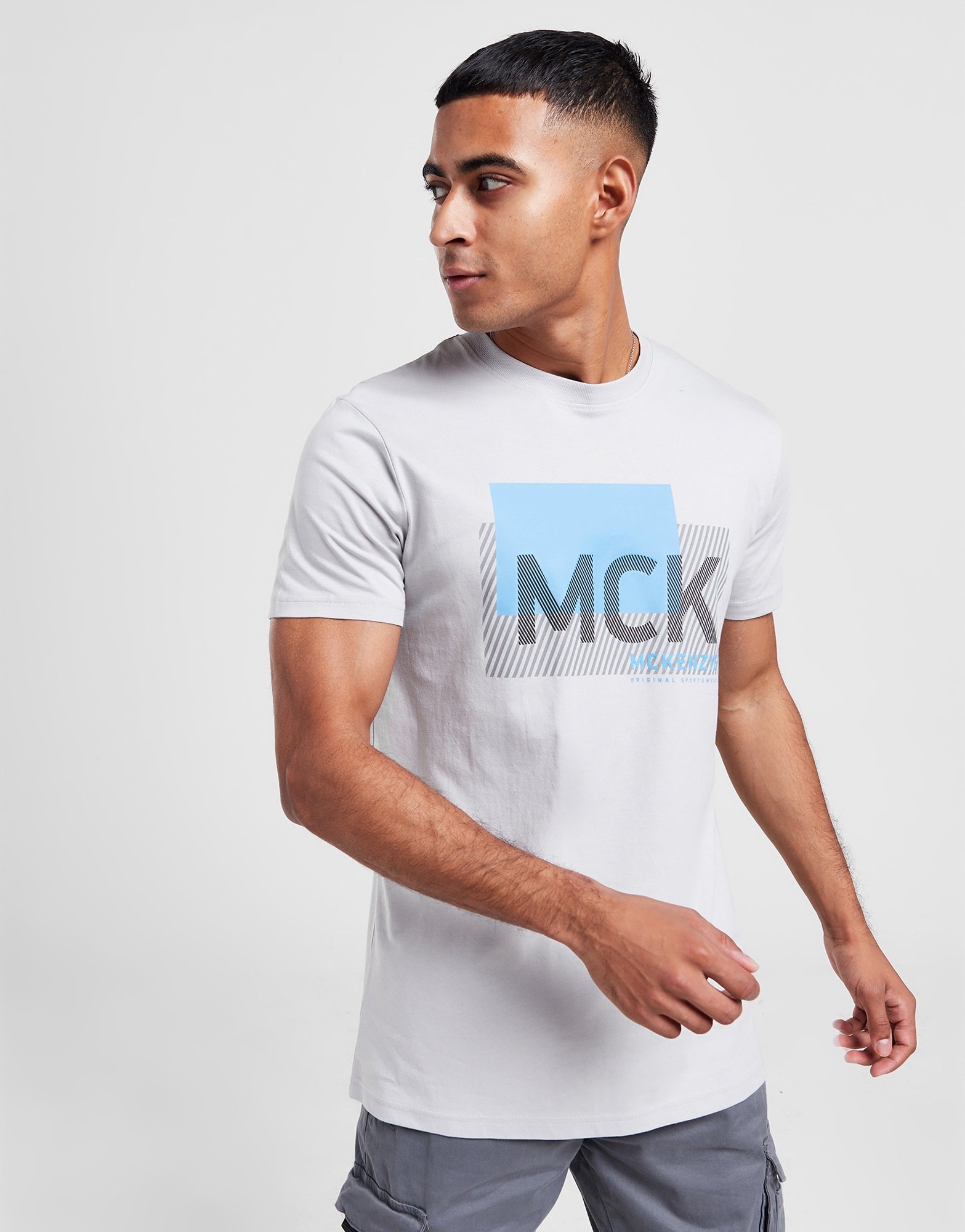 McKenzie TShirt Regin em Cinzento JD Sports