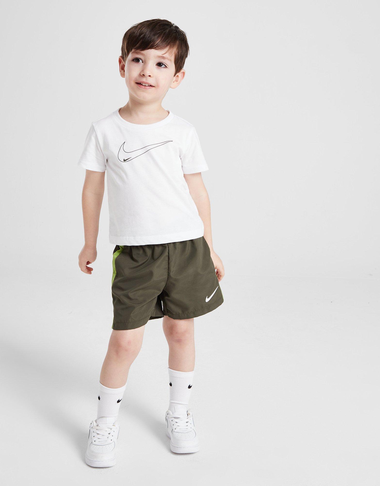Nike T-Shirt/Woven Shorts Set Infant