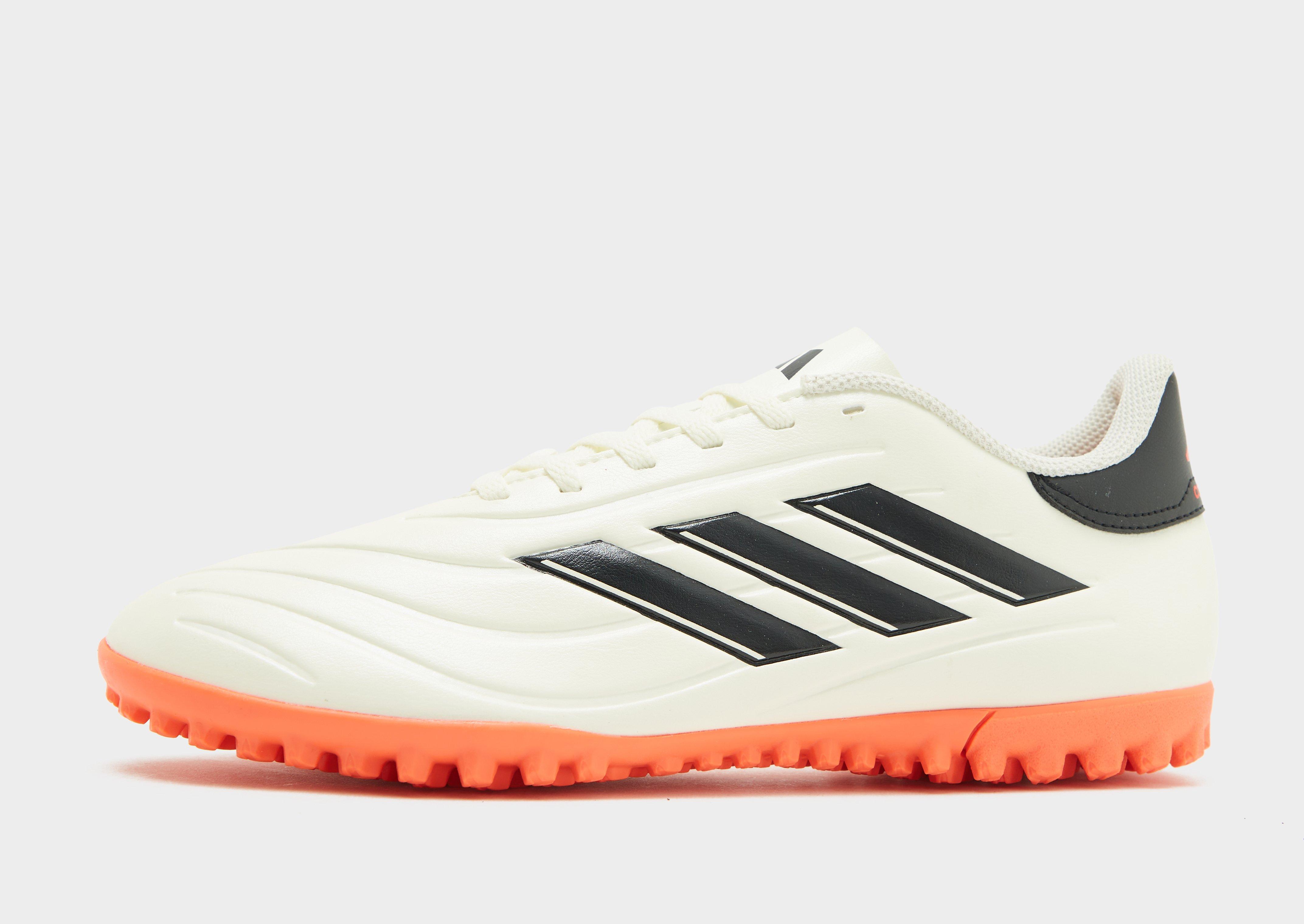 Adidas predator store tango 18.5