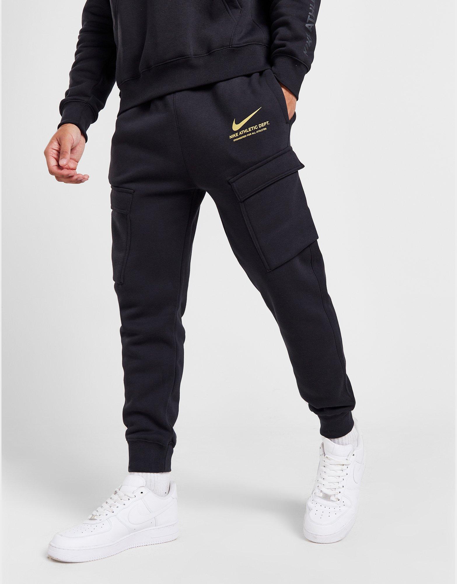 Nike cargo hot sale joggers black