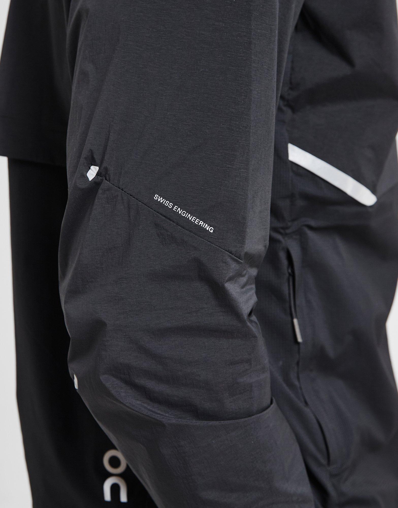 On Running Core Hooded Jacket