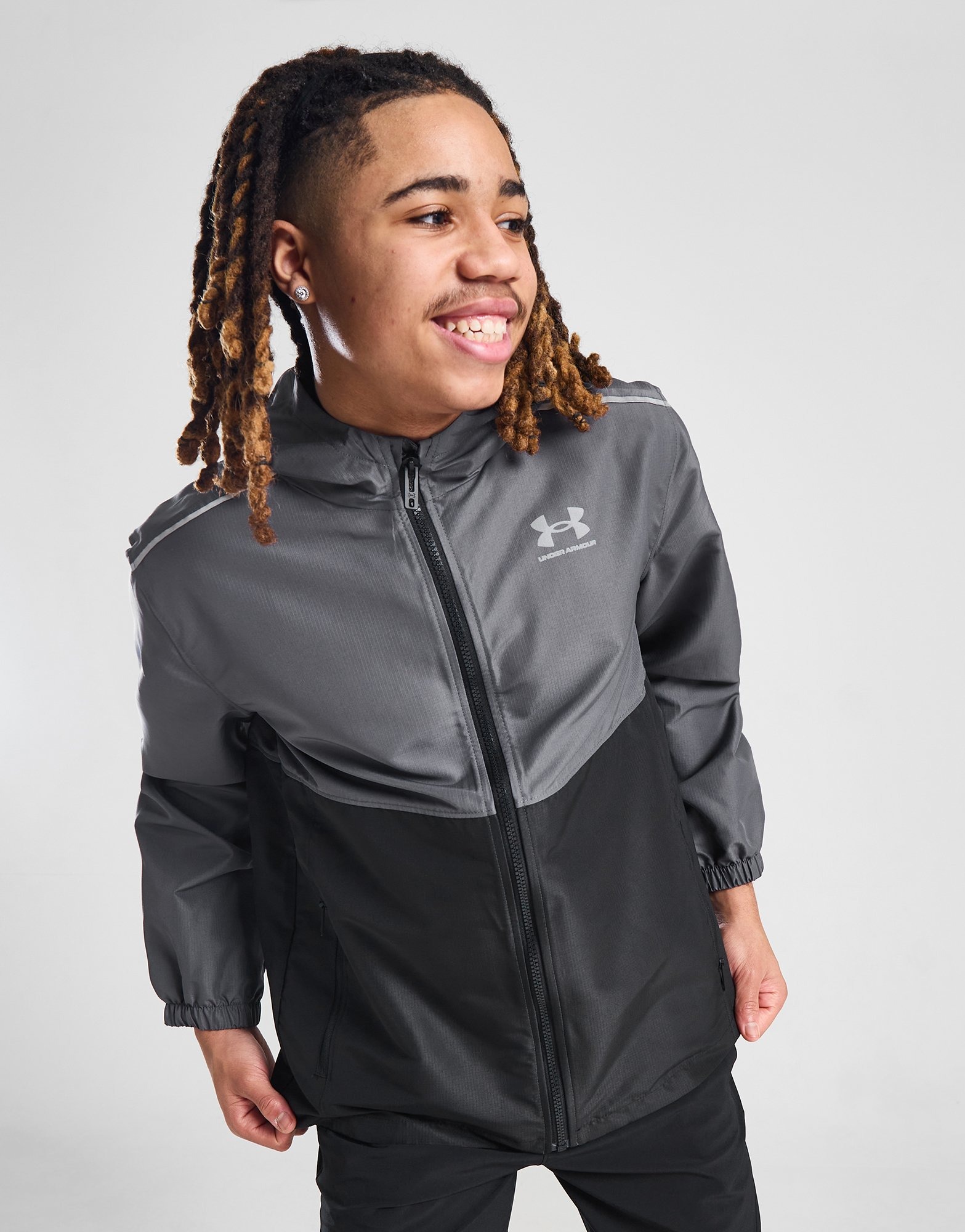 Vestes Under Armour grises  Les tendances 2024 en ligne sur