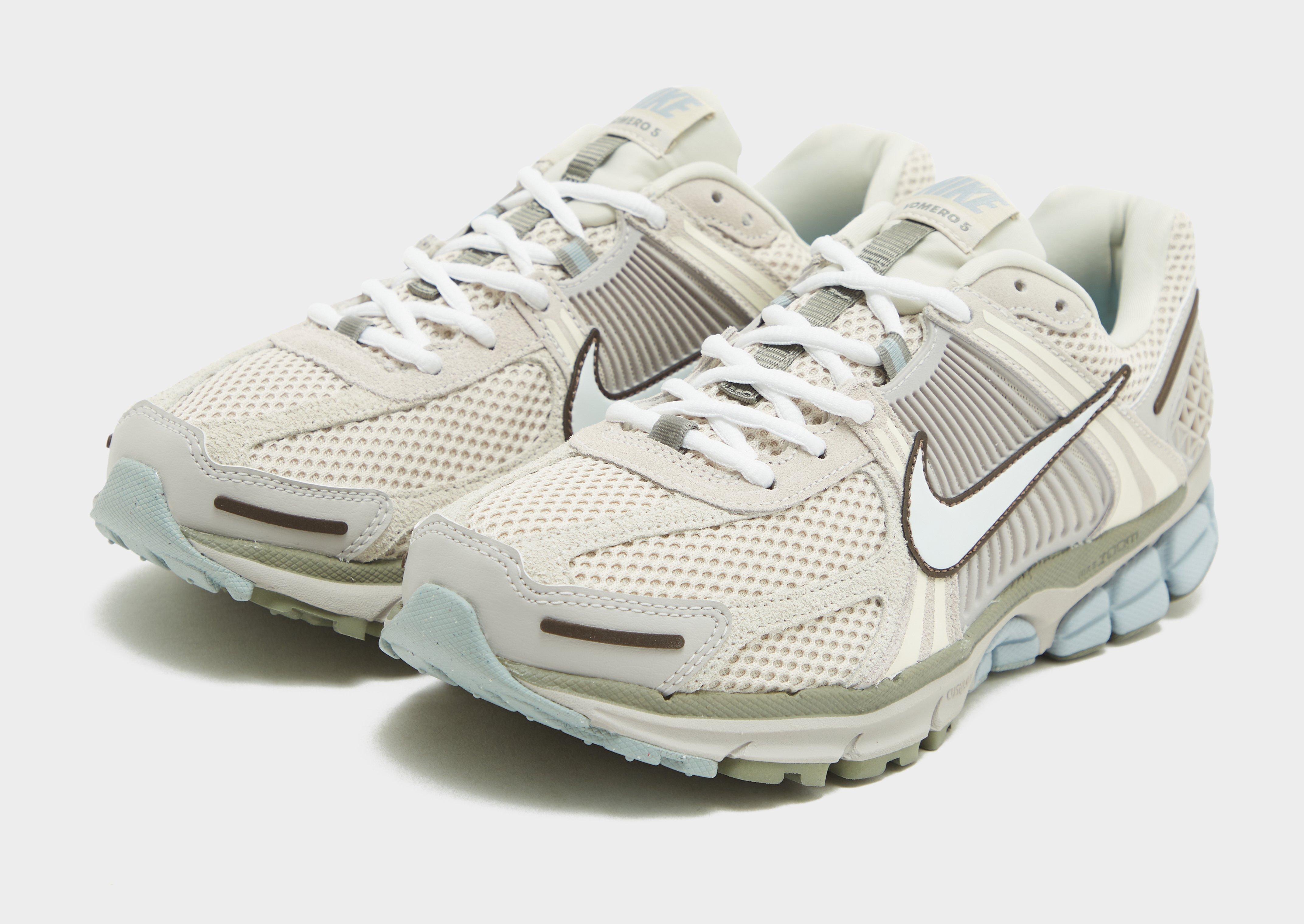 Nike zoom cheap vomero 5 white