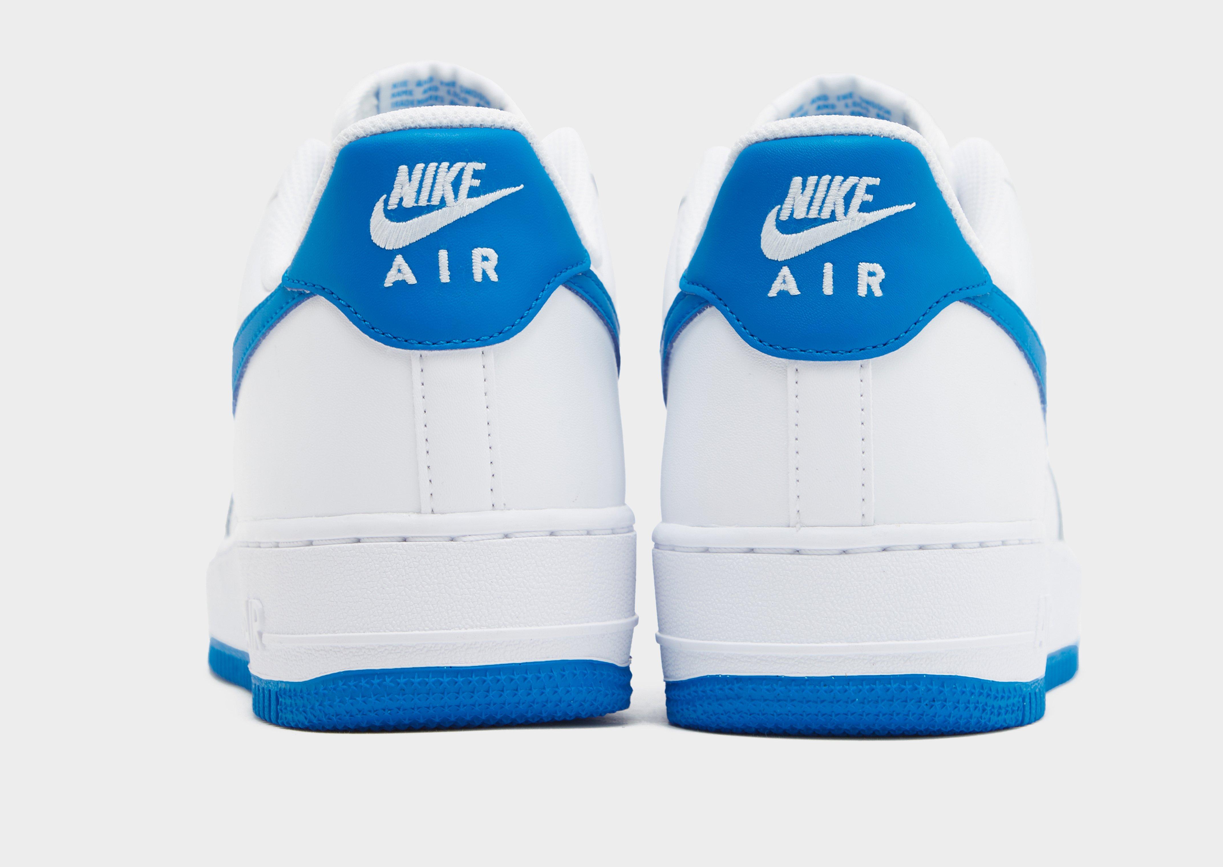 Nike Air Force 1 Low em Branco