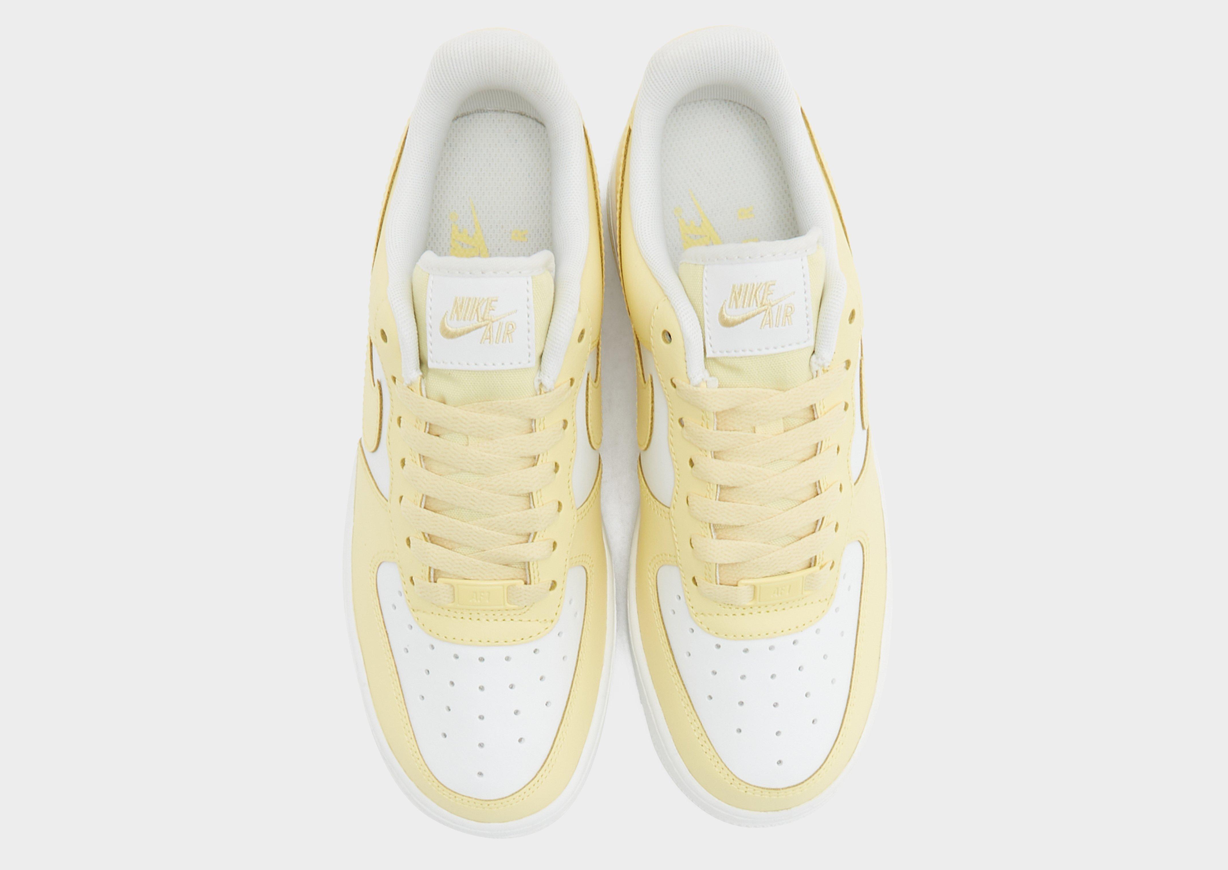 Nike air force 1 07 hot sale bicycle yellow