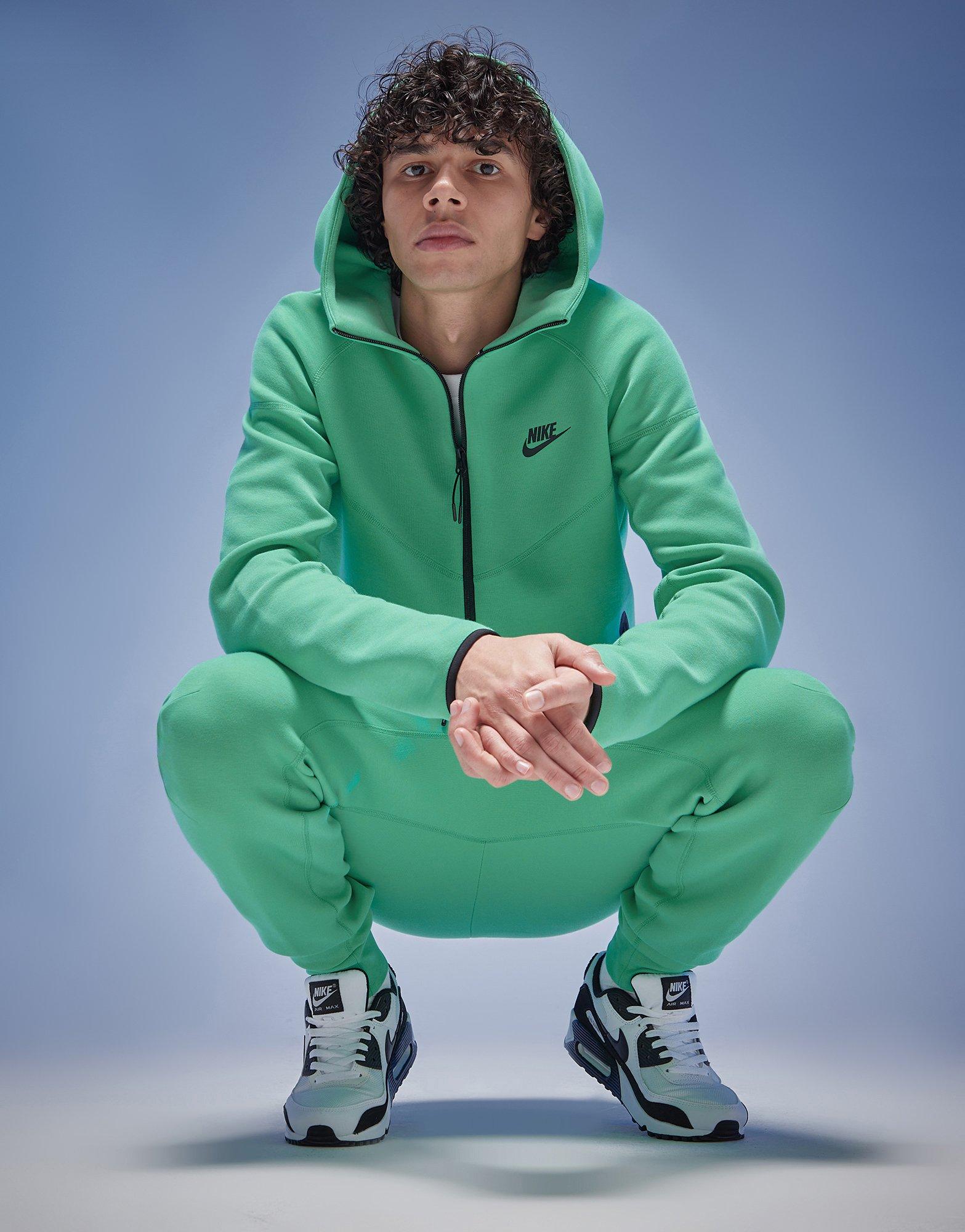 Green air max outlet tracksuit