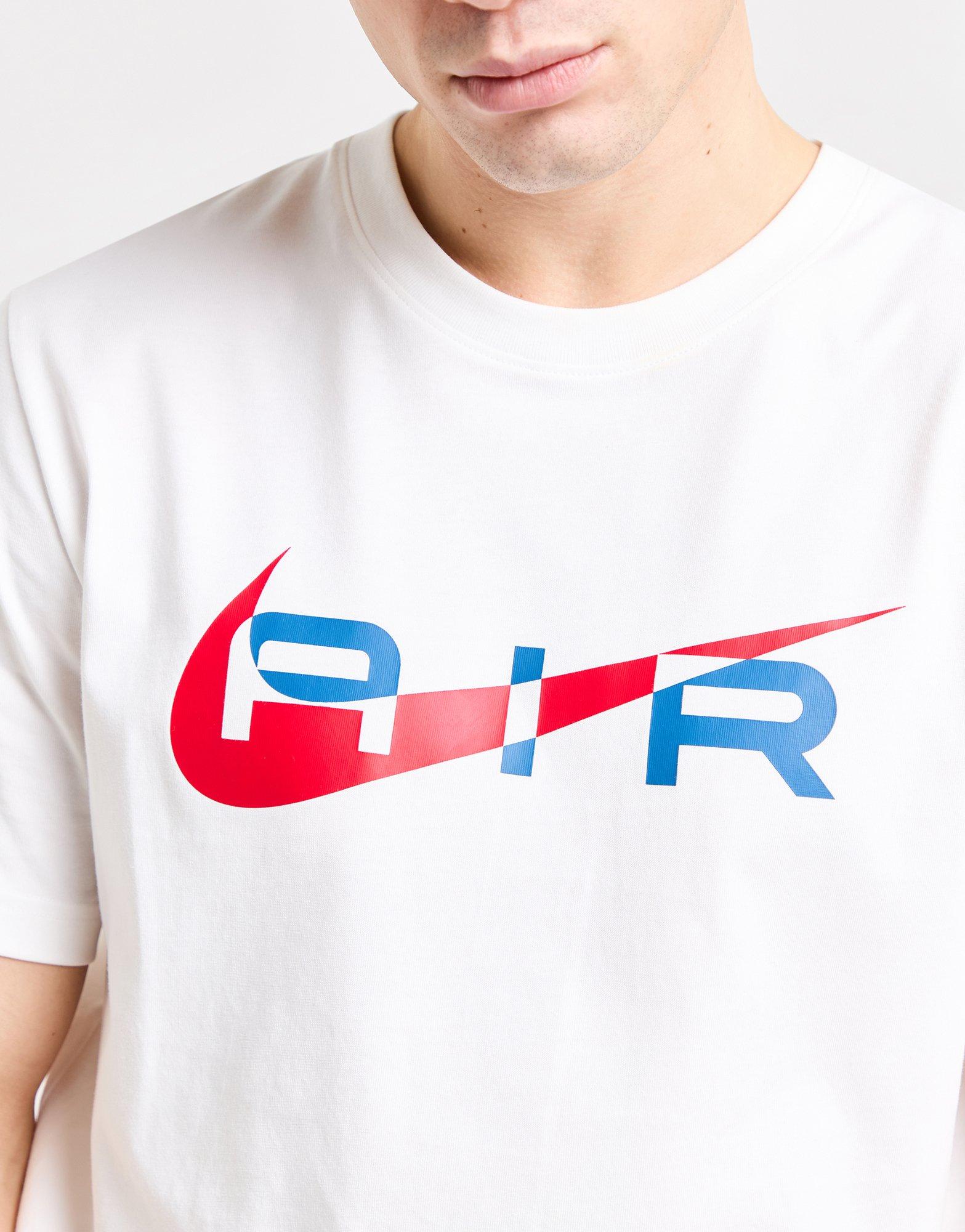 Nike Swoosh T-Shirt