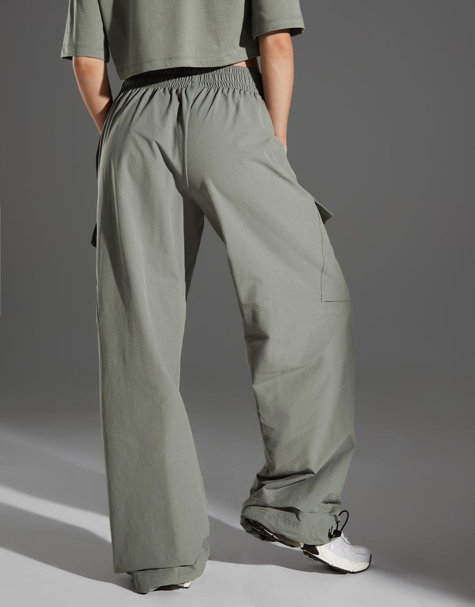 Nike Swoosh Cargo Pants