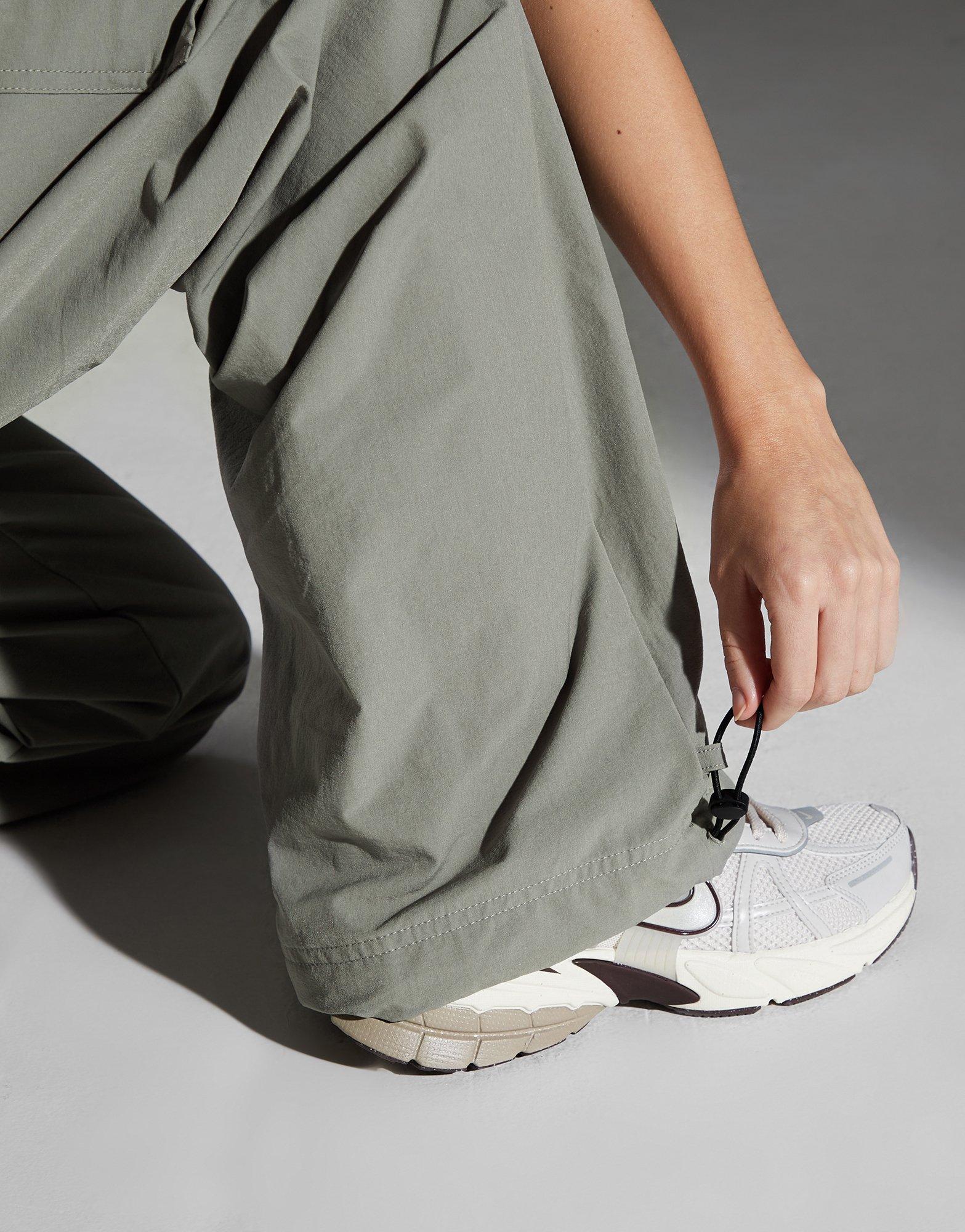 Nike Swoosh Cargo Pants