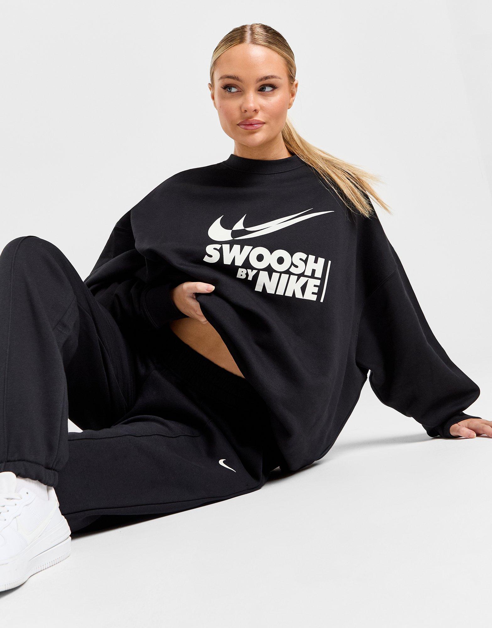 Black nike 2024 tick sweatshirt