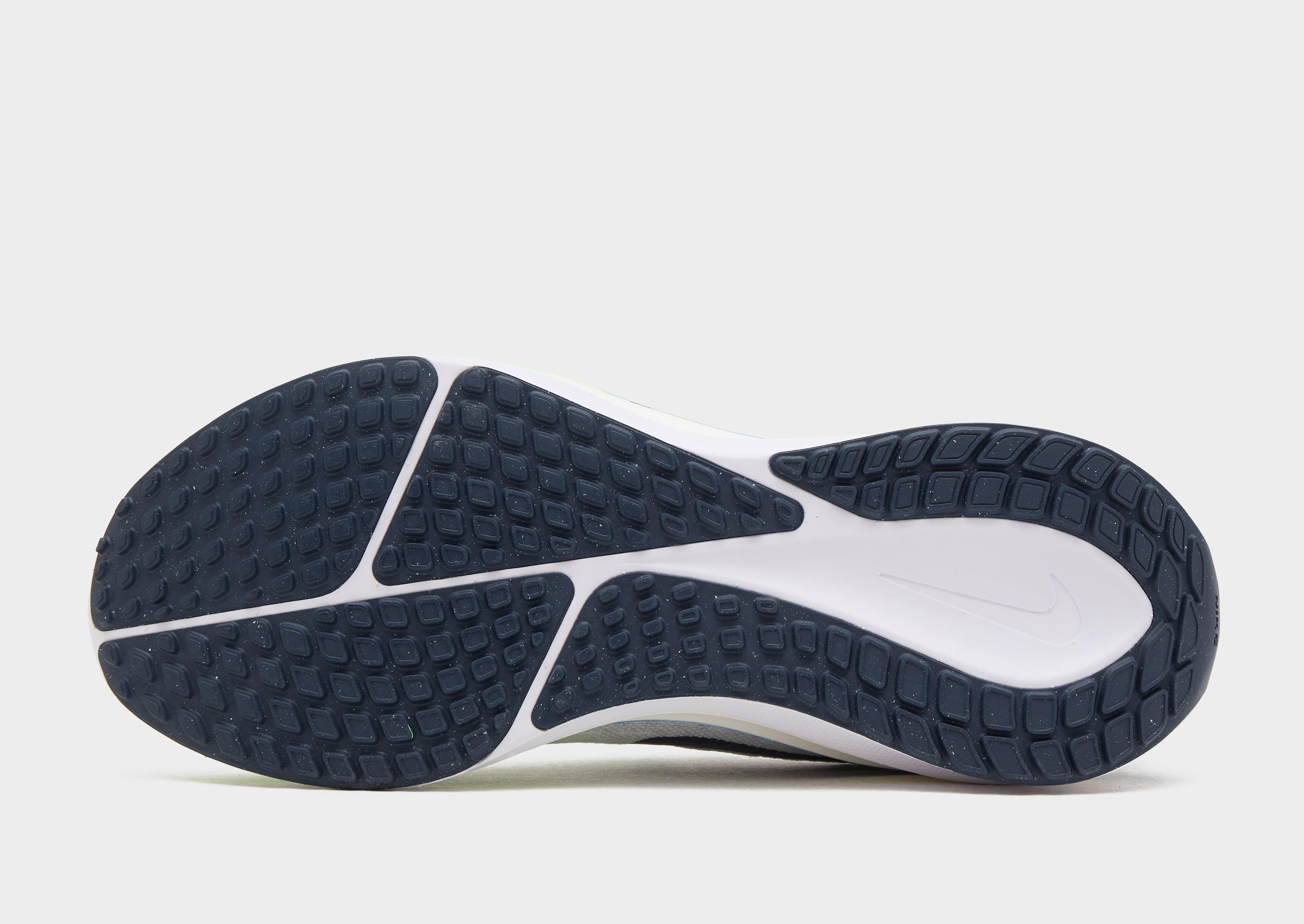 Nike Vomero 17