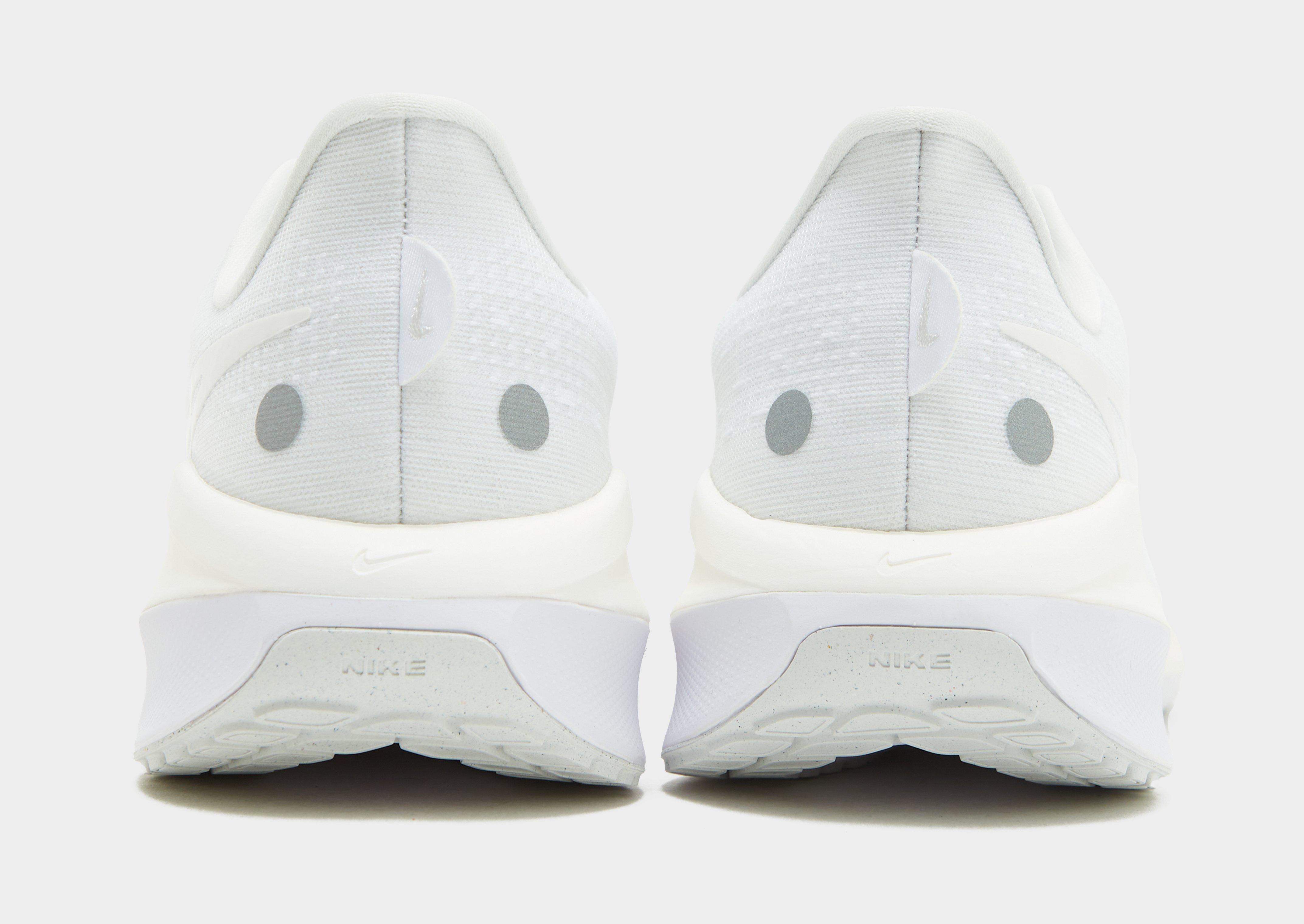 Nike Vomero 17