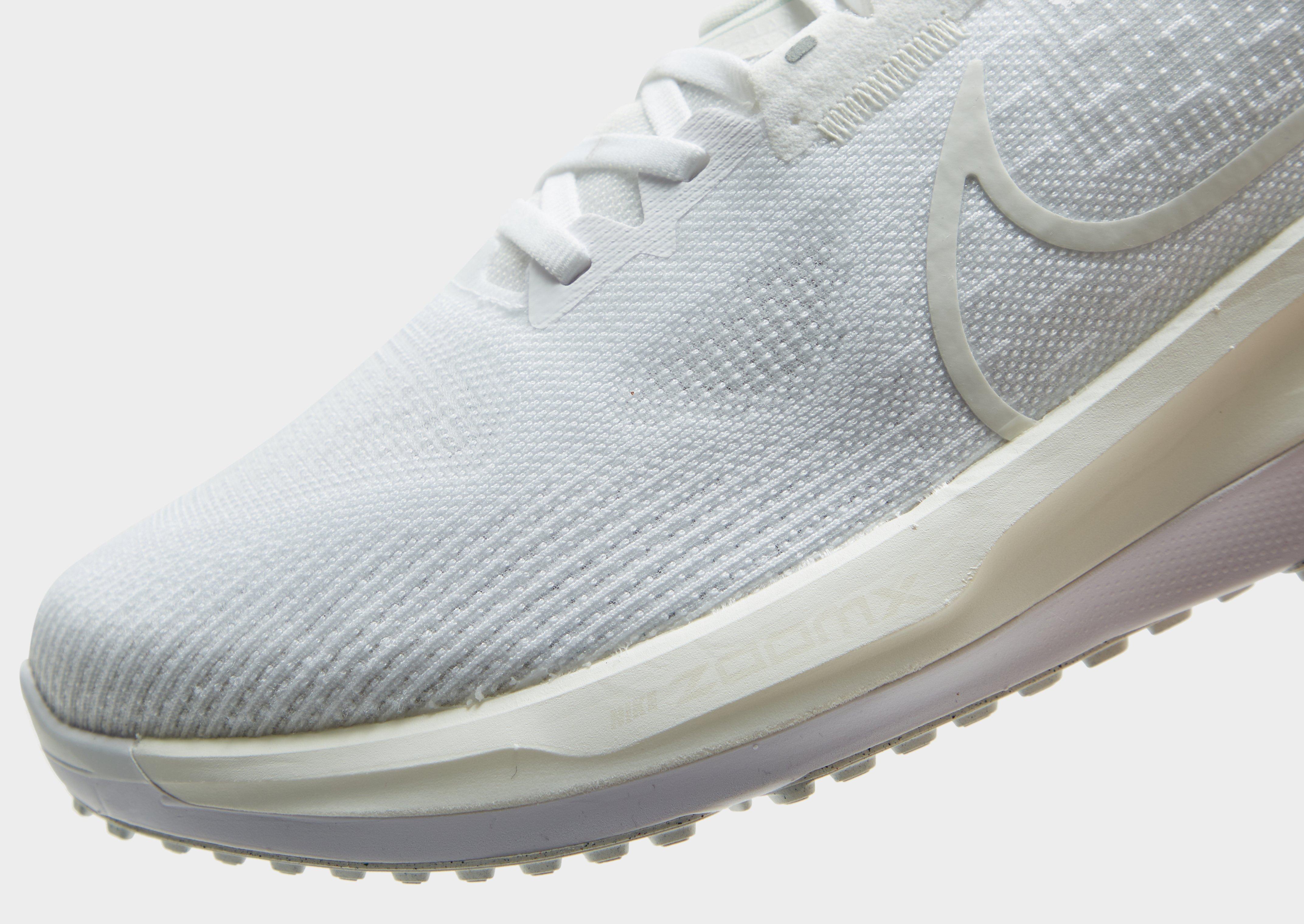Nike Vomero 17