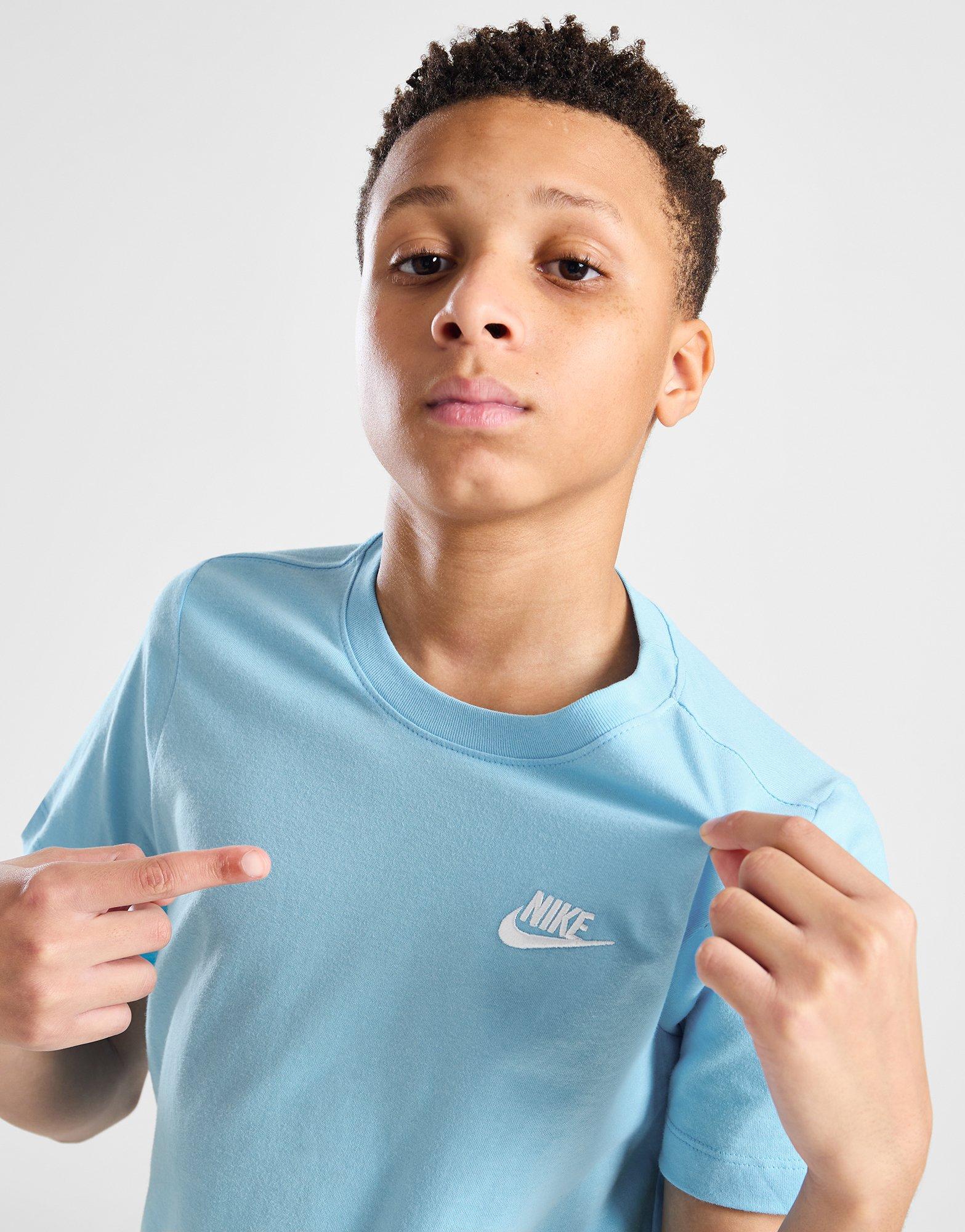 Nike T-Shirt Small Logo