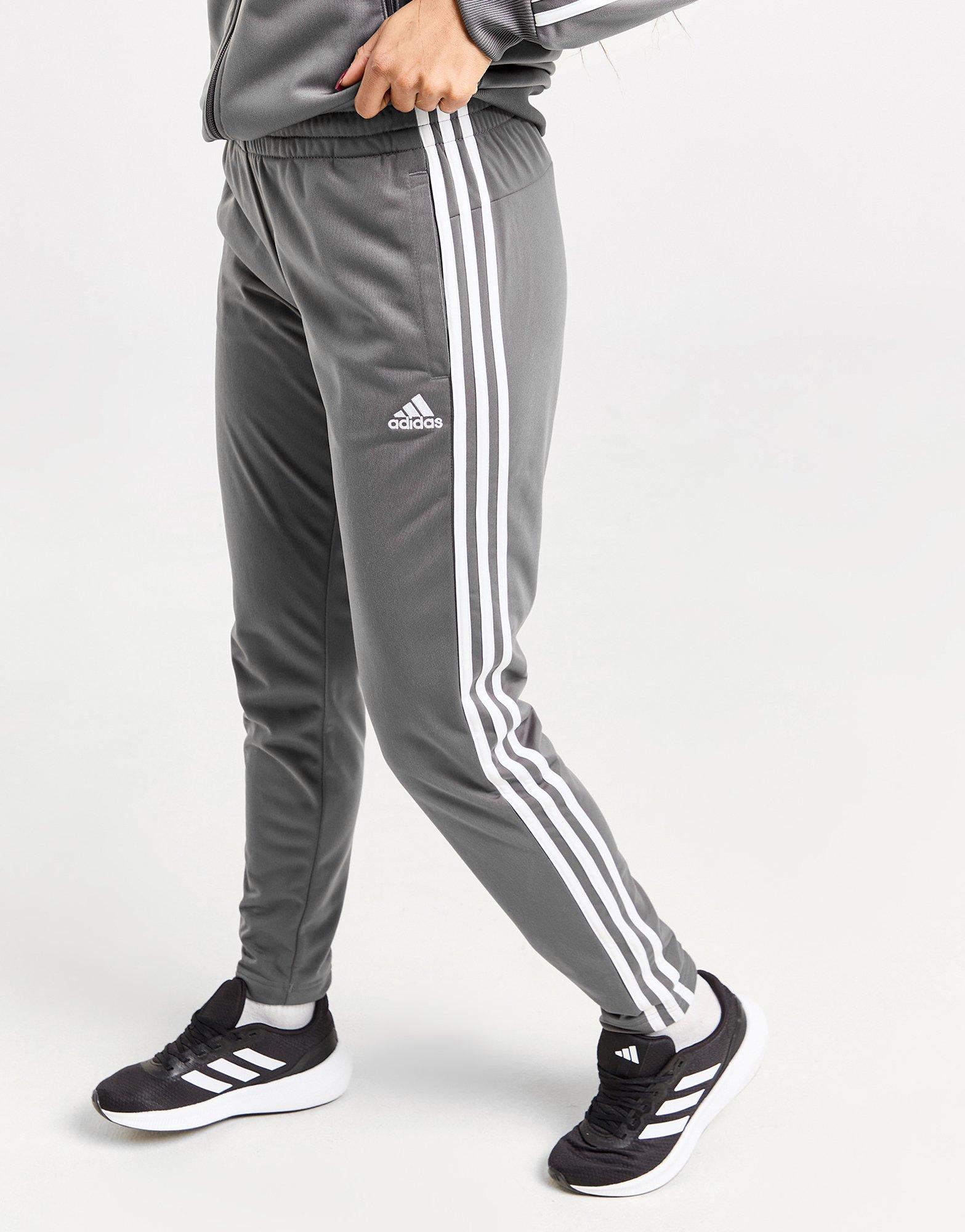 adidas 3-stripes Essential Tracksuit