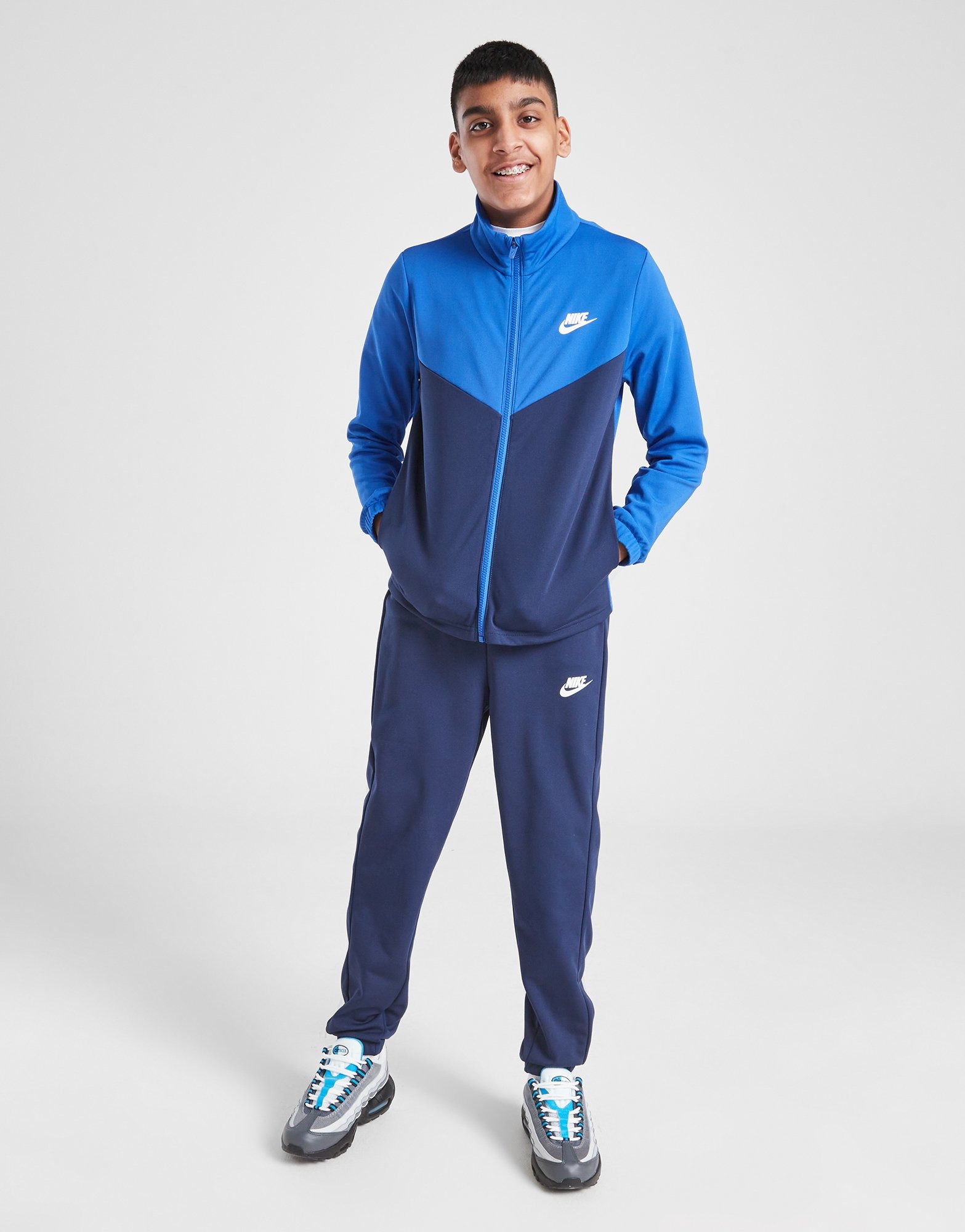 jd sports nike mens tracksuit