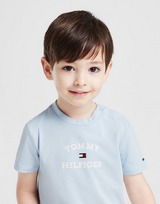 Tommy Hilfiger Conjunto de camiseta y pantalón Corto Flag para bebé