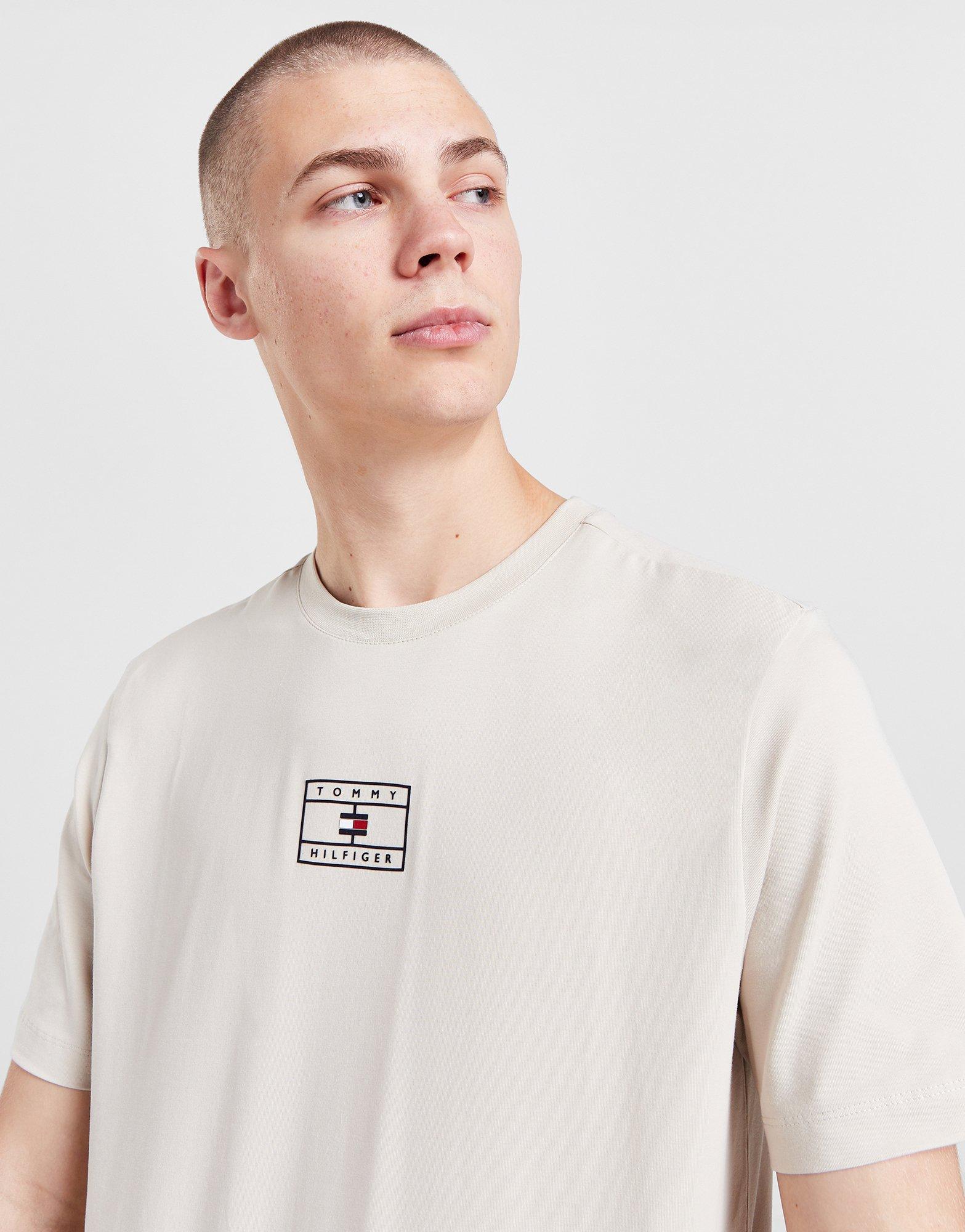 Tommy Hilfiger Small Logo T-Shirt