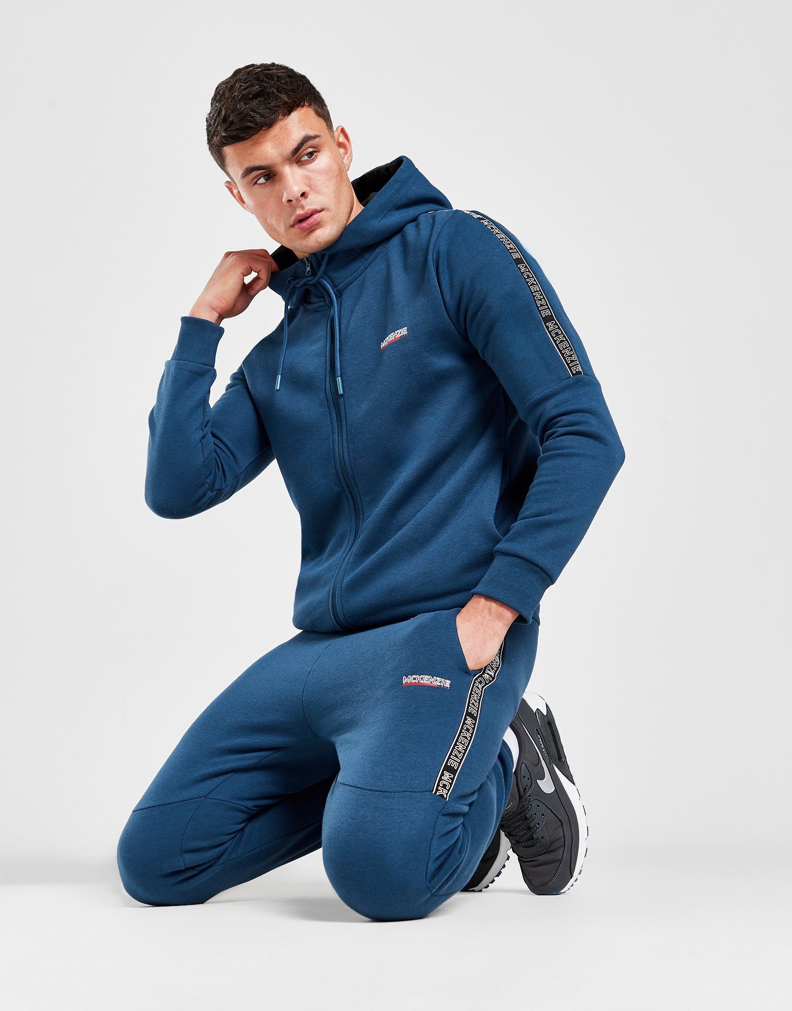 Mckenzie Essential Tape Jogginghose Blau Jd Sports Deutschland