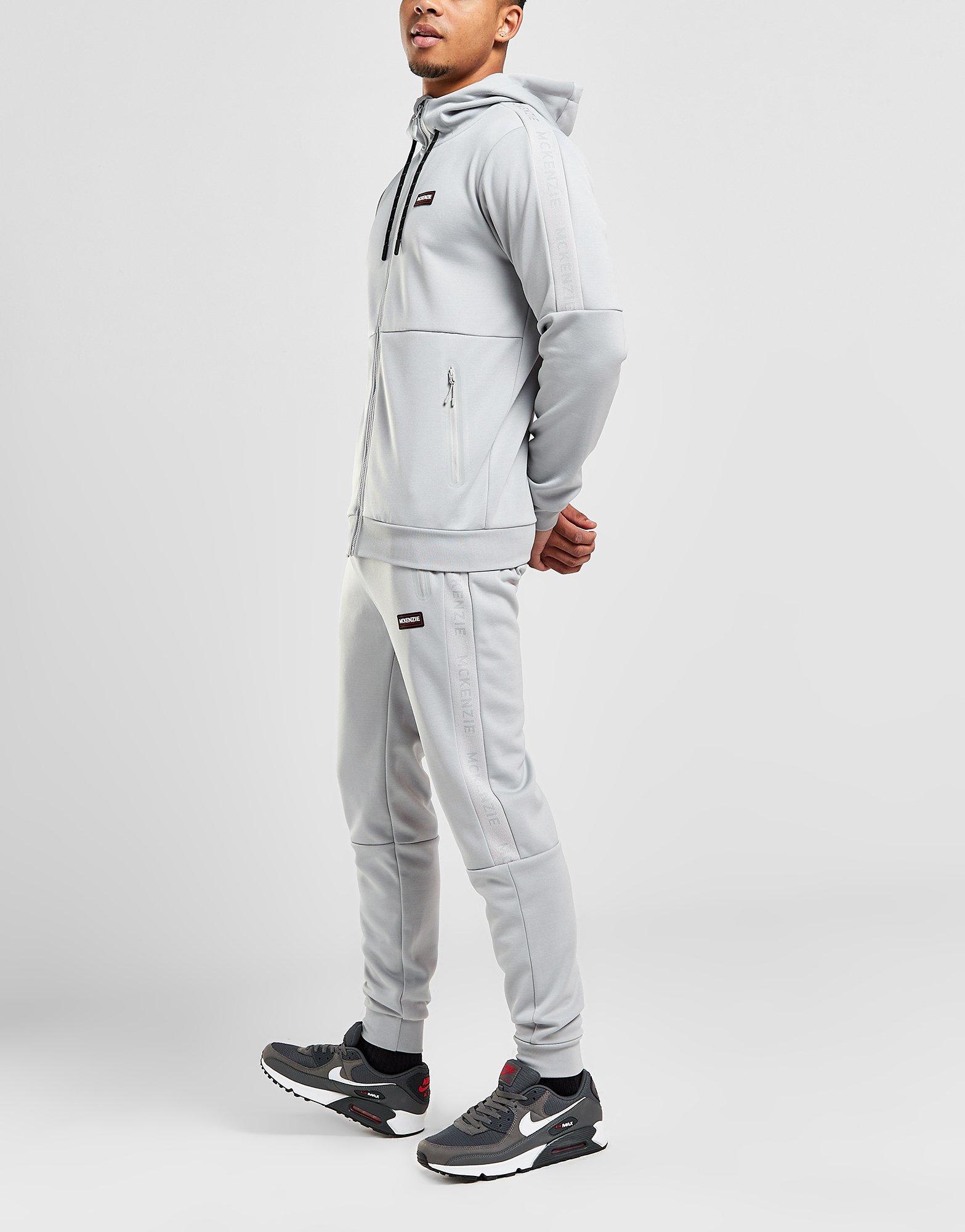 White Fleece Oversized Cuffed Drawstring Joggers - White / S/M - 8/10