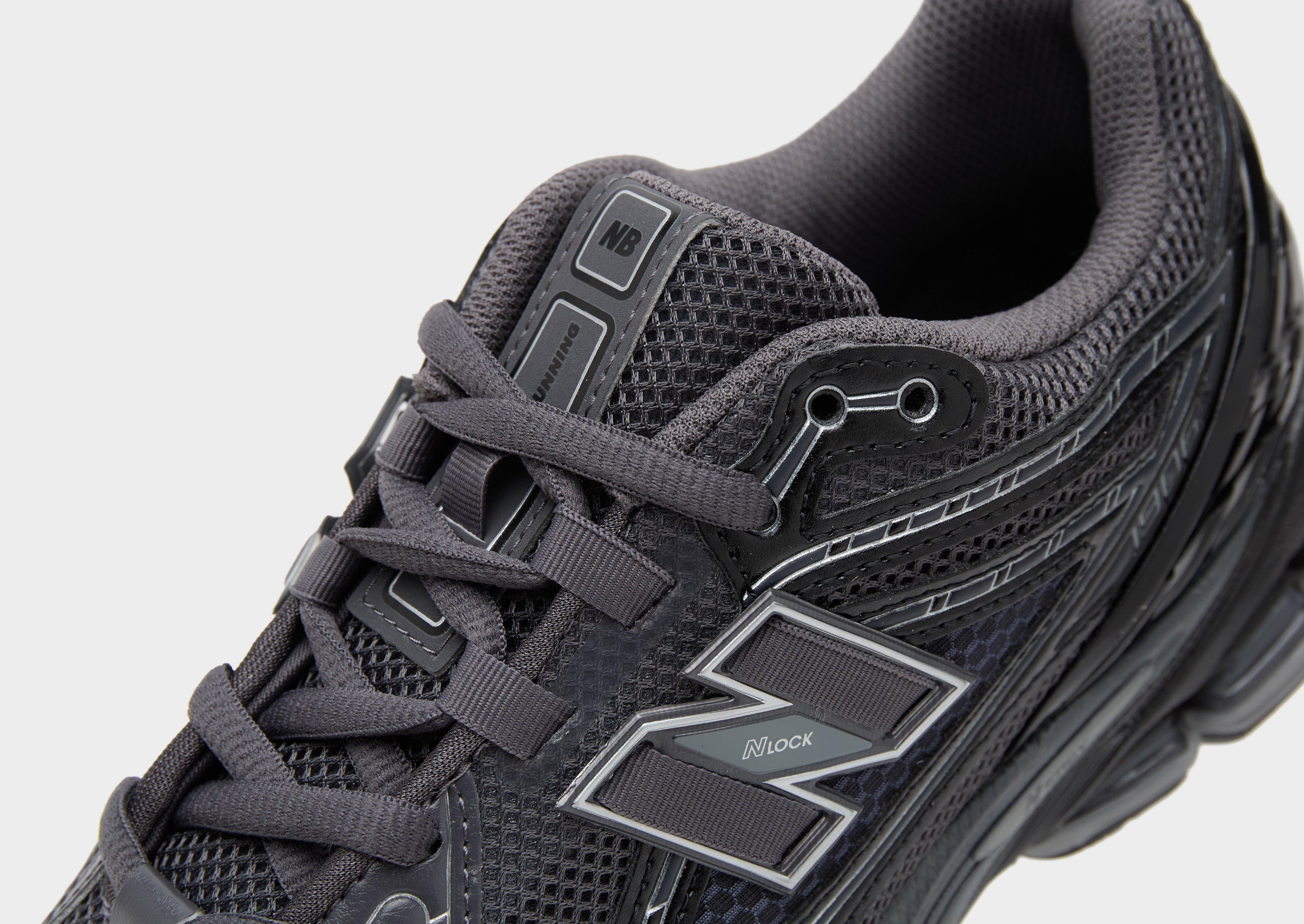 New Balance 1906R
