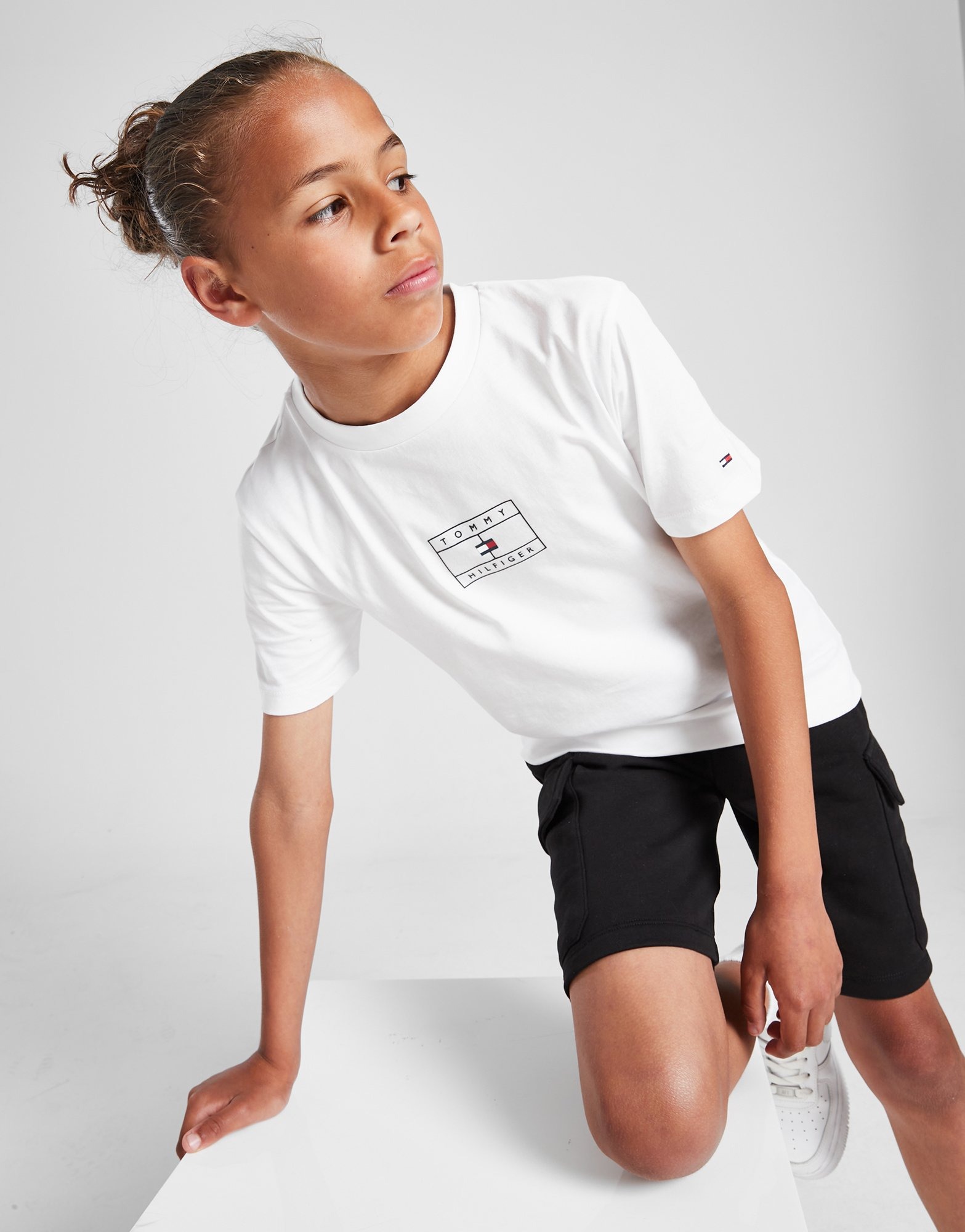 White Tommy Hilfiger Box Logo T-Shirt Junior - JD Sports Global