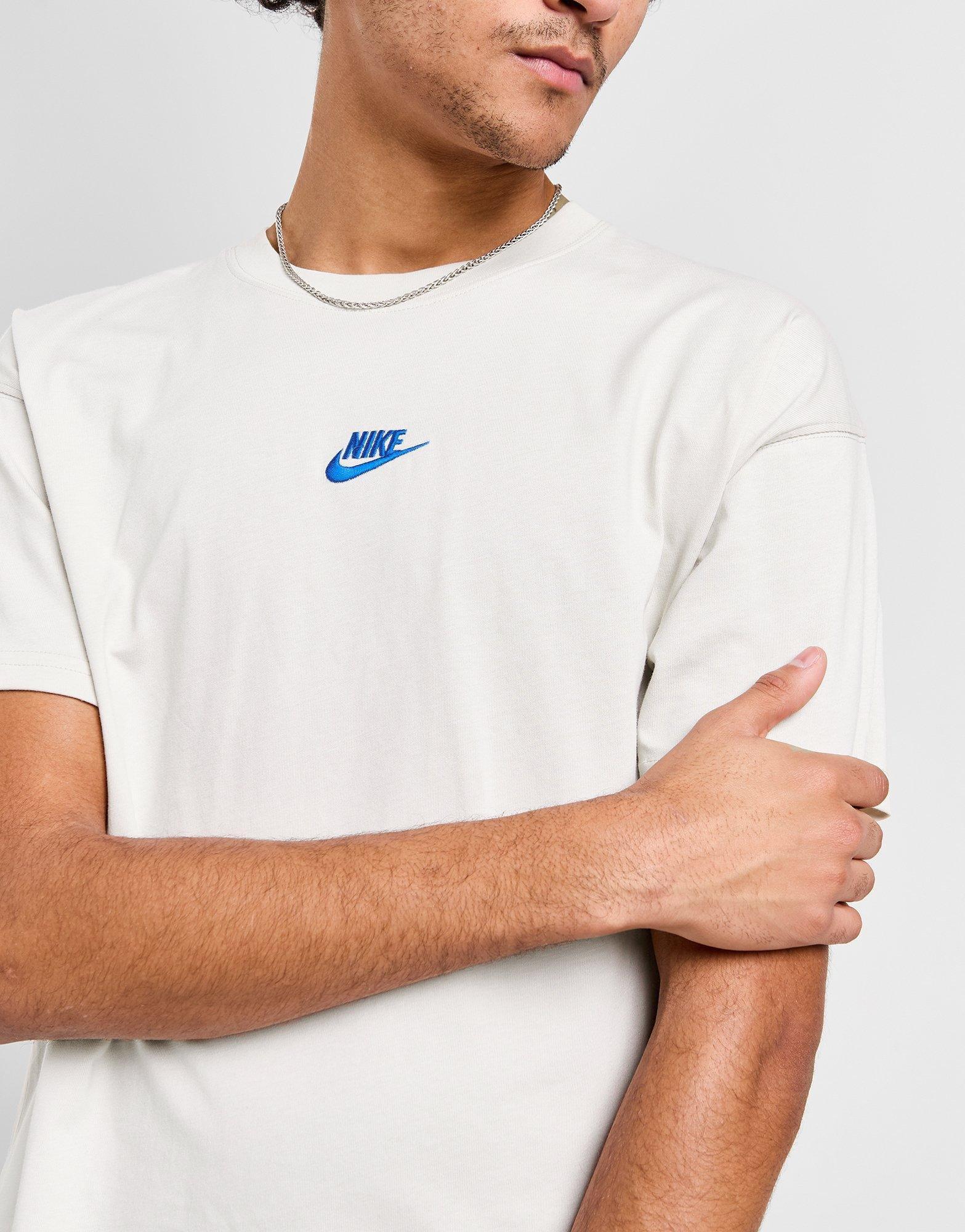 Nike Club T-Shirt