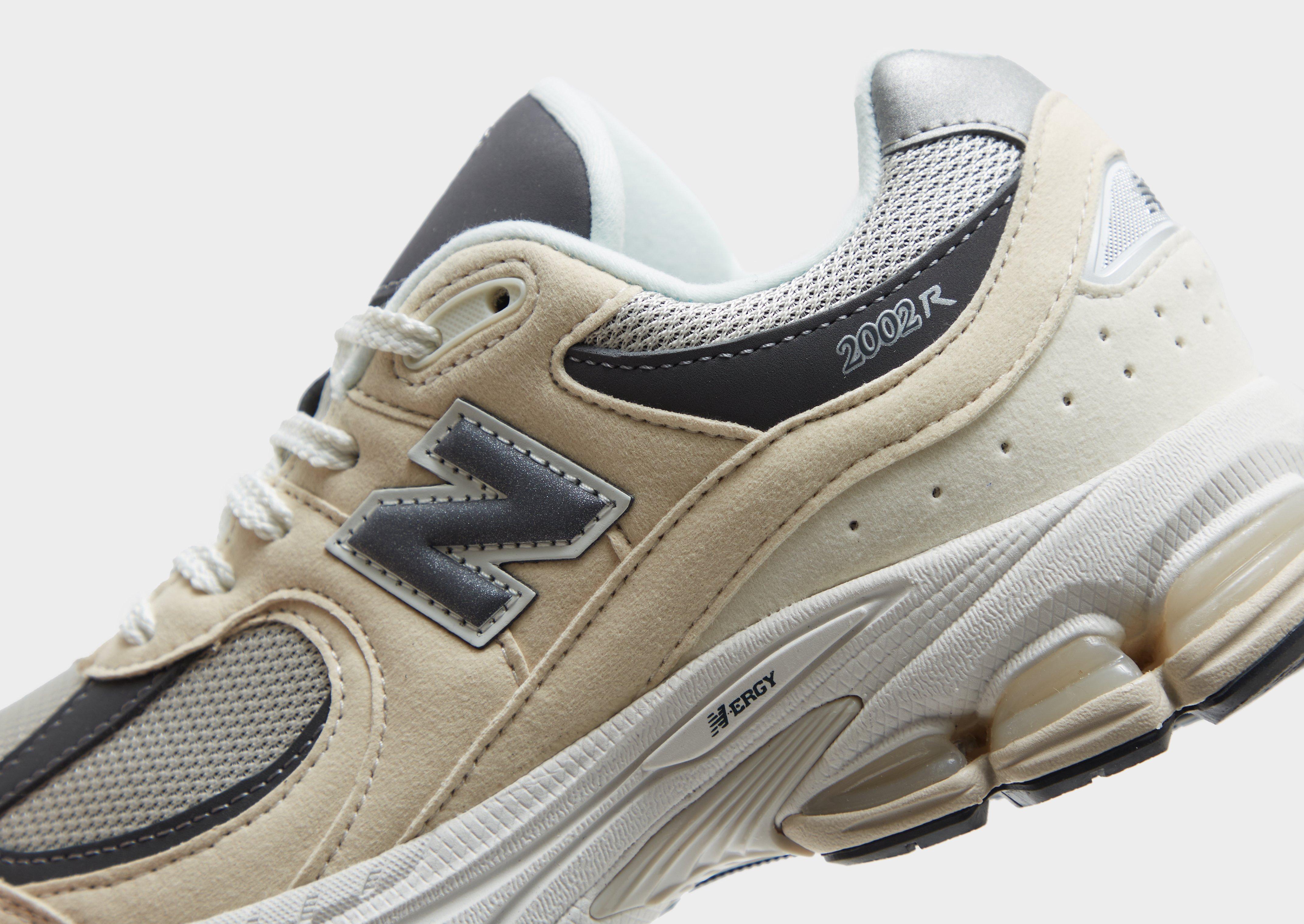 New Balance 2002R Junior