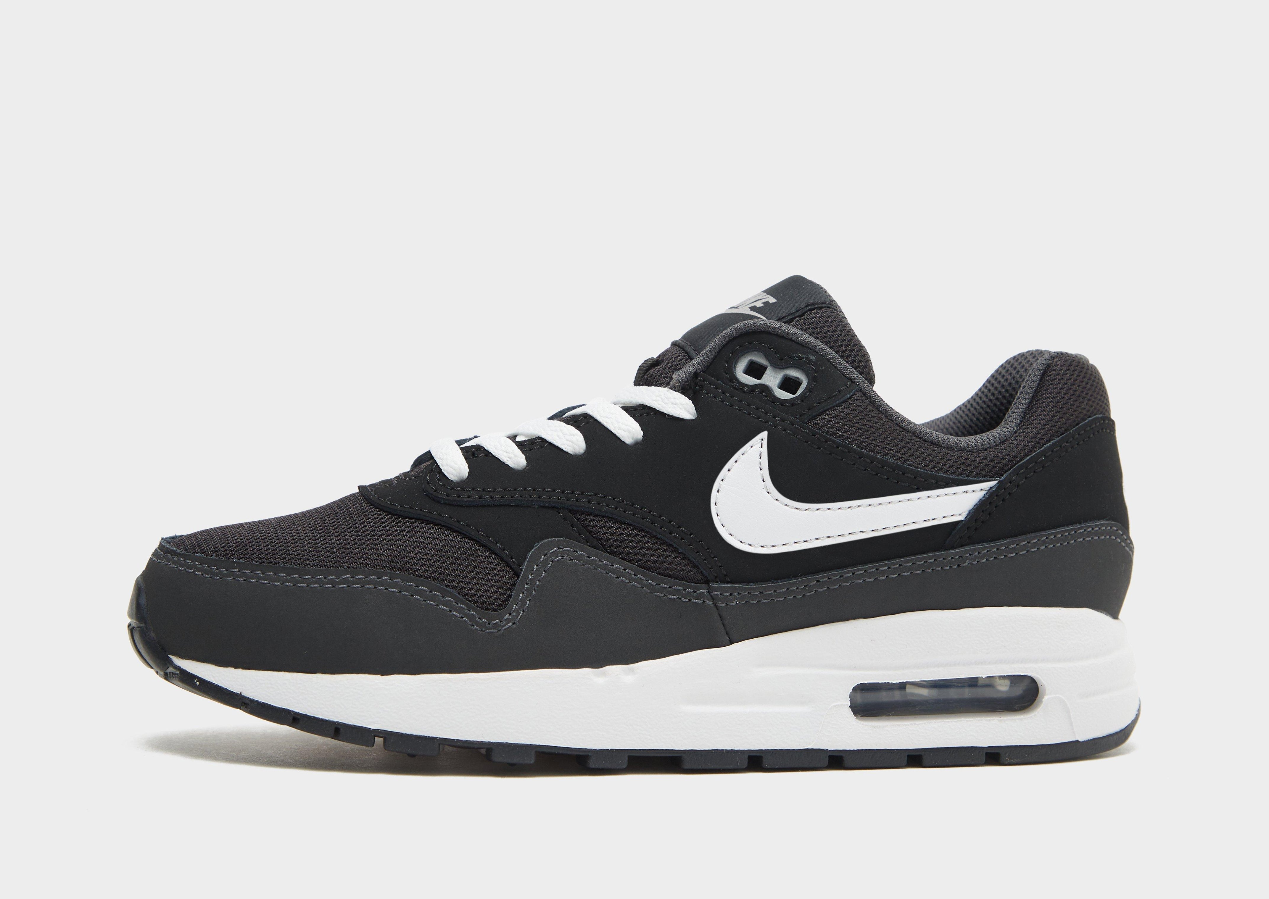 Nike Air Max offers 1