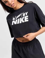 Nike Camiseta Swoosh Crop para mujer