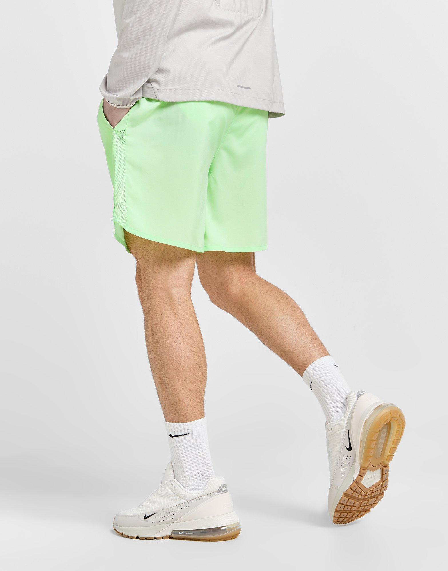 Nike Challenger 7" Shorts