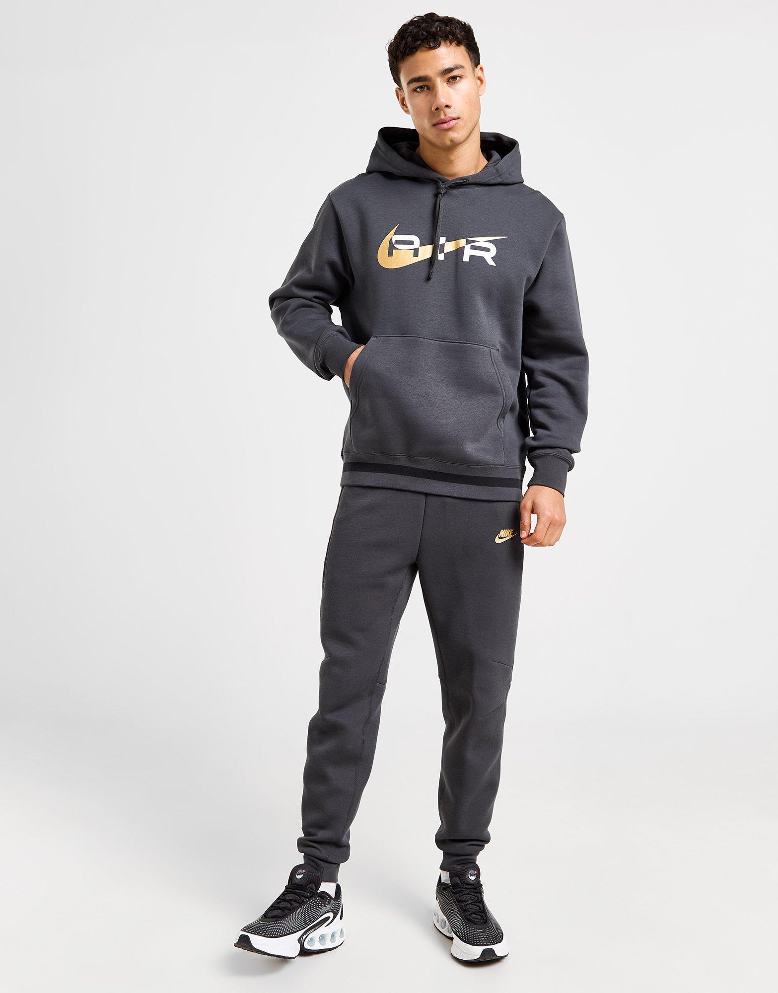 Jd sports tech fleece joggers sales