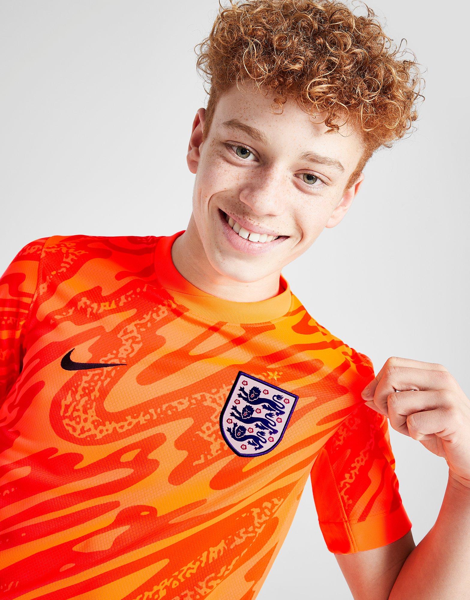 t shirt england nike