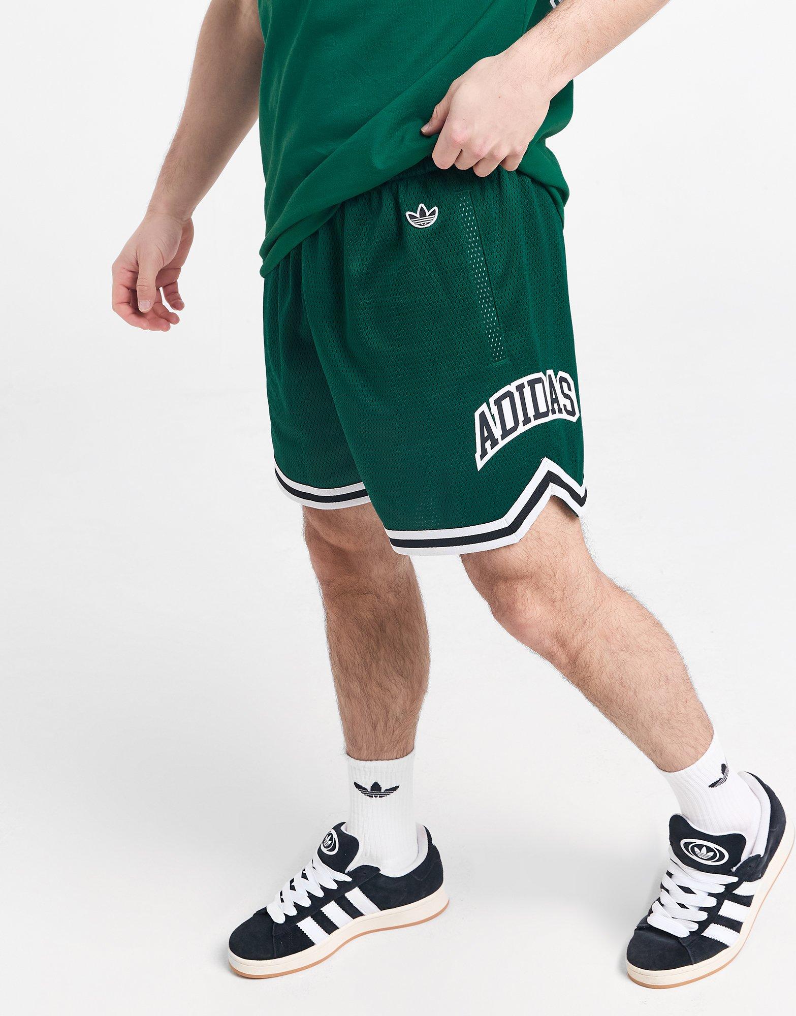 adidas Originals Pantaloncini Varsity Basketball in Verde JD Sports