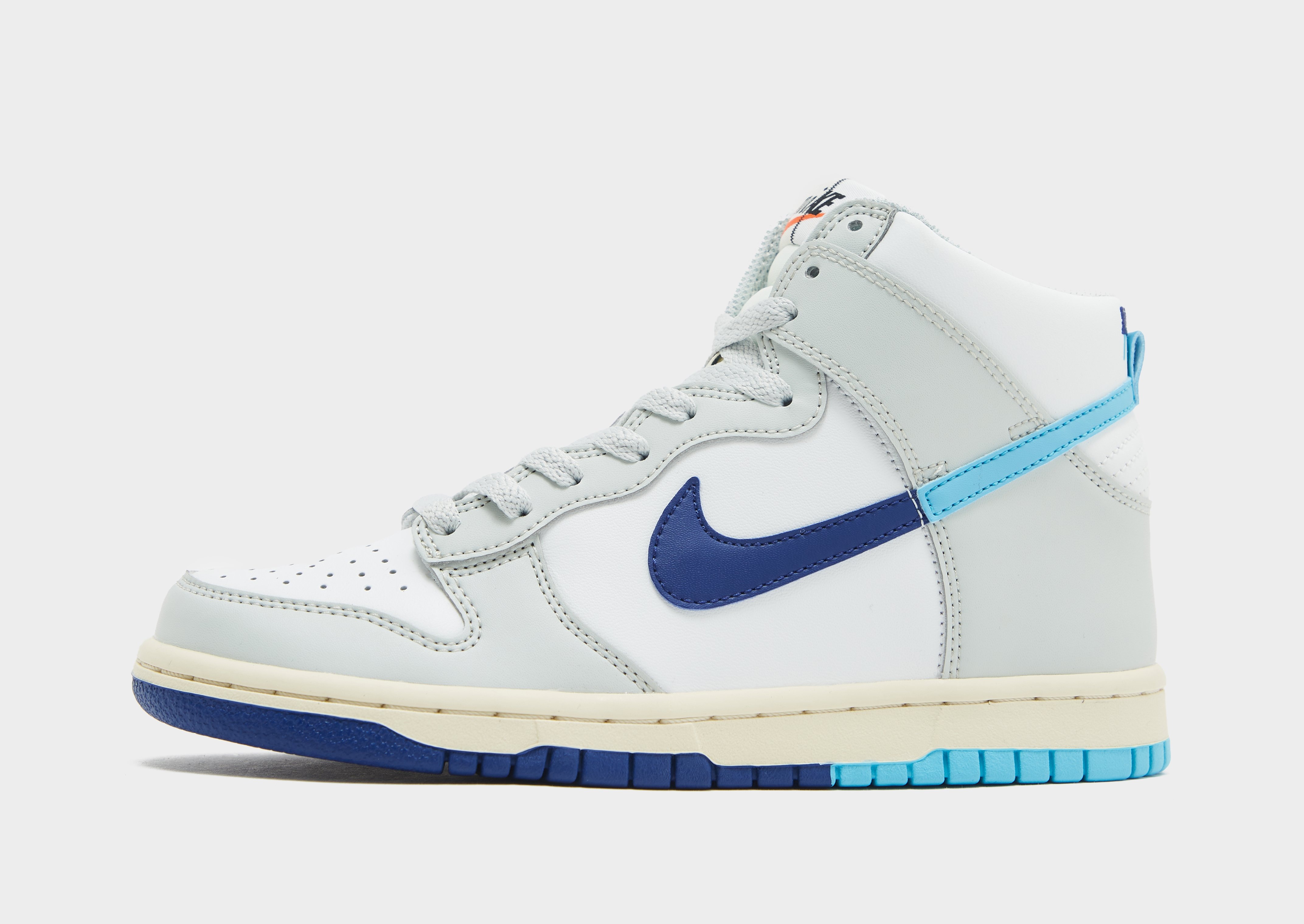 jd sports white nike