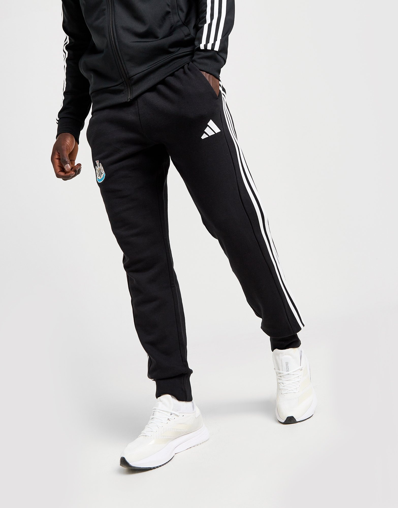ニューカッスル×アディダスDNA Sweatshirt Sweatpants ニューカッスル×アディダスDNA Sweatshirt Sweatpants