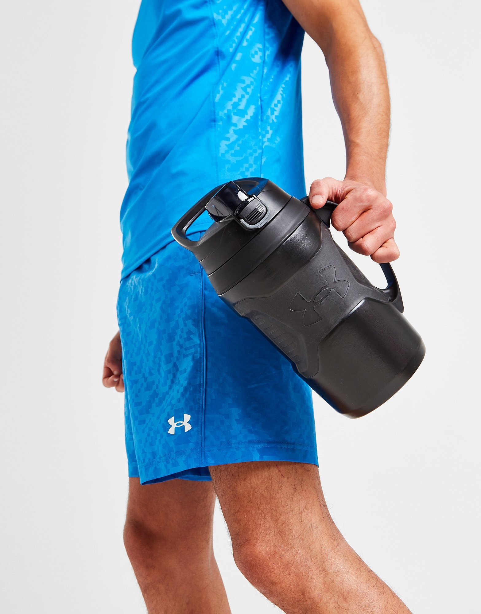 Black Under Armour 64oz Playmaker Water Bottle - JD Sports Global