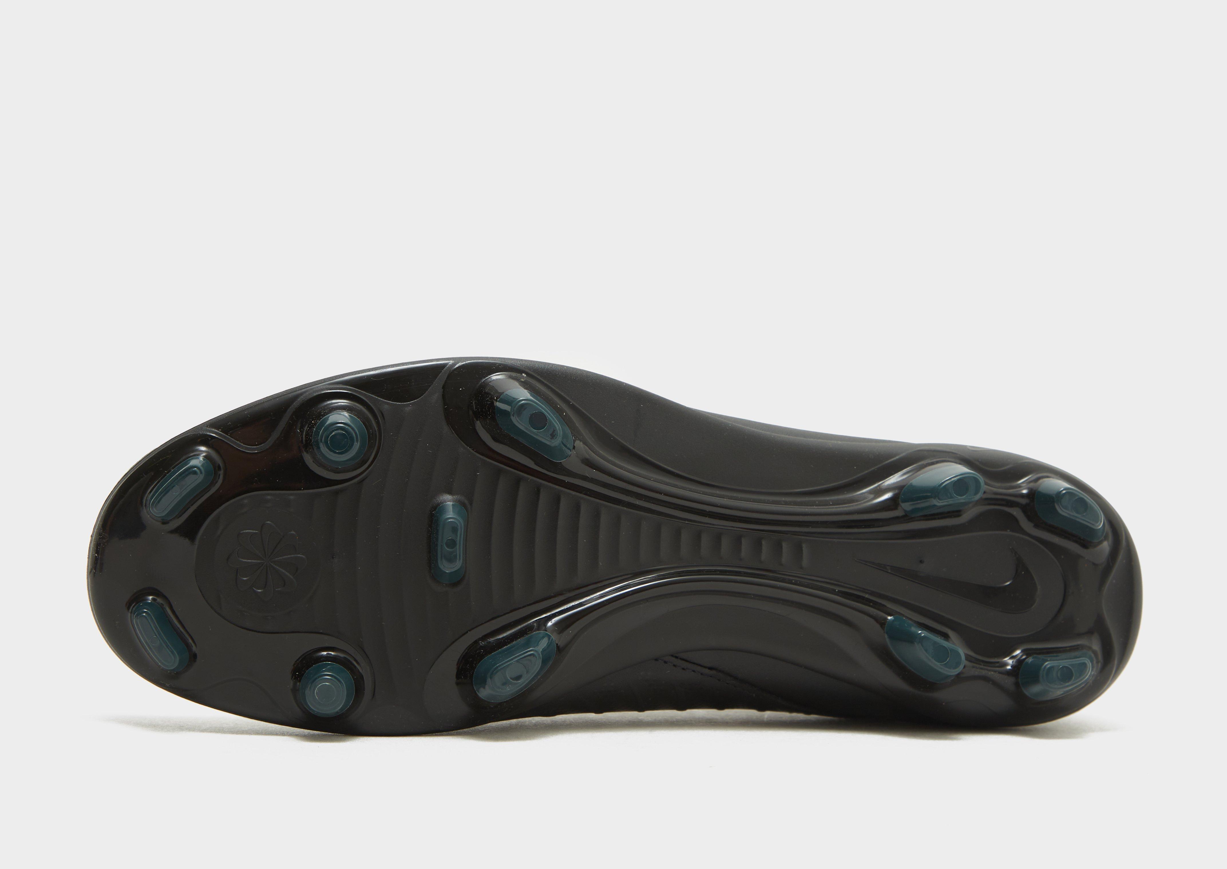 Amazon.com | Nike Phantom GX PRO DF Firm Ground Men's Soccer